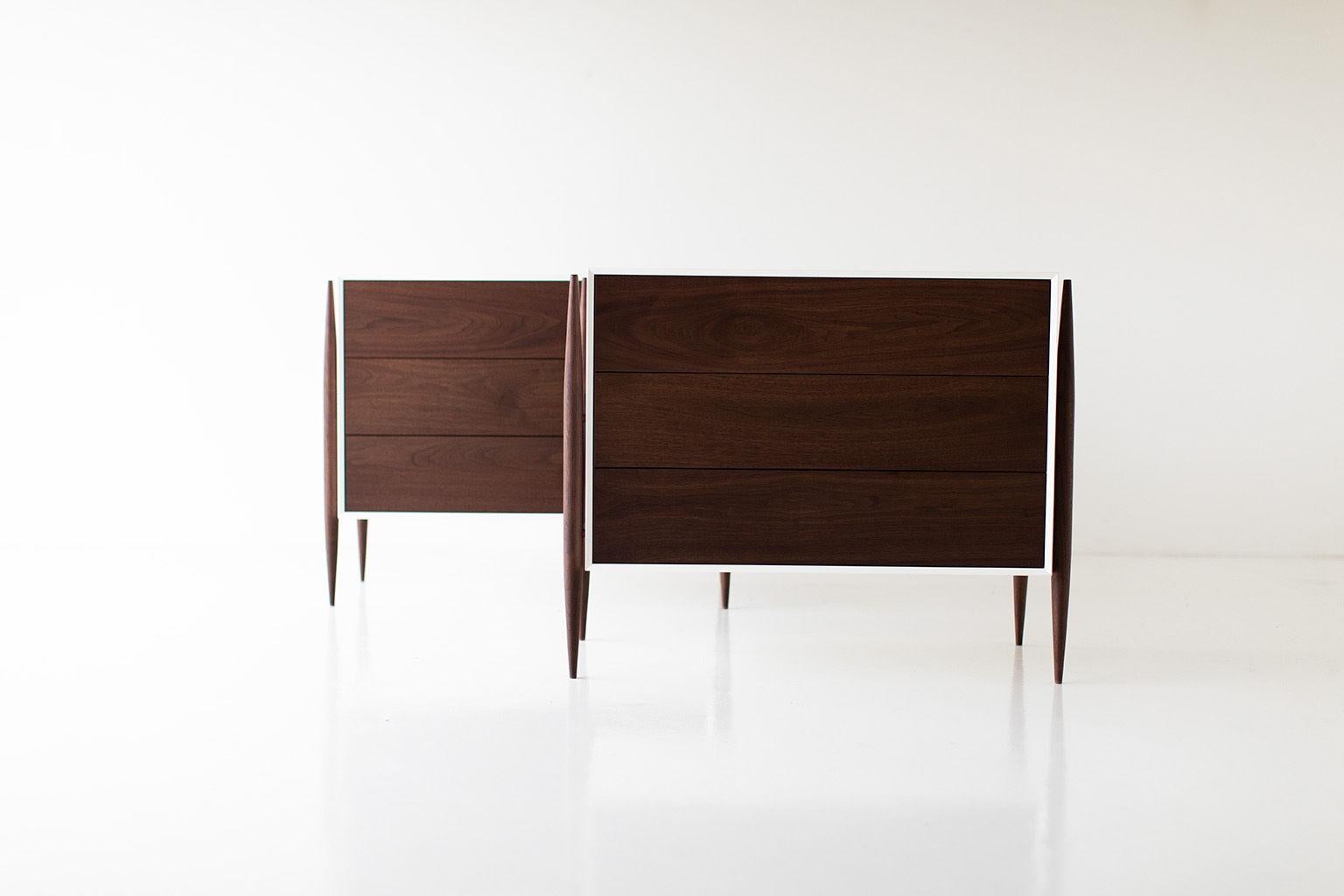 Designer: Laura Trenchard

Manufacturer: Craft Associates Modern Furniture
Period/Model: Mid-Century Modern
Specs: Maple, Walnut

Dimensions

H: 30.25 (76.84cm)
L: 37 (93.98cm)
D: 20 (45.72cm)

condition

This Laura Trenchard small