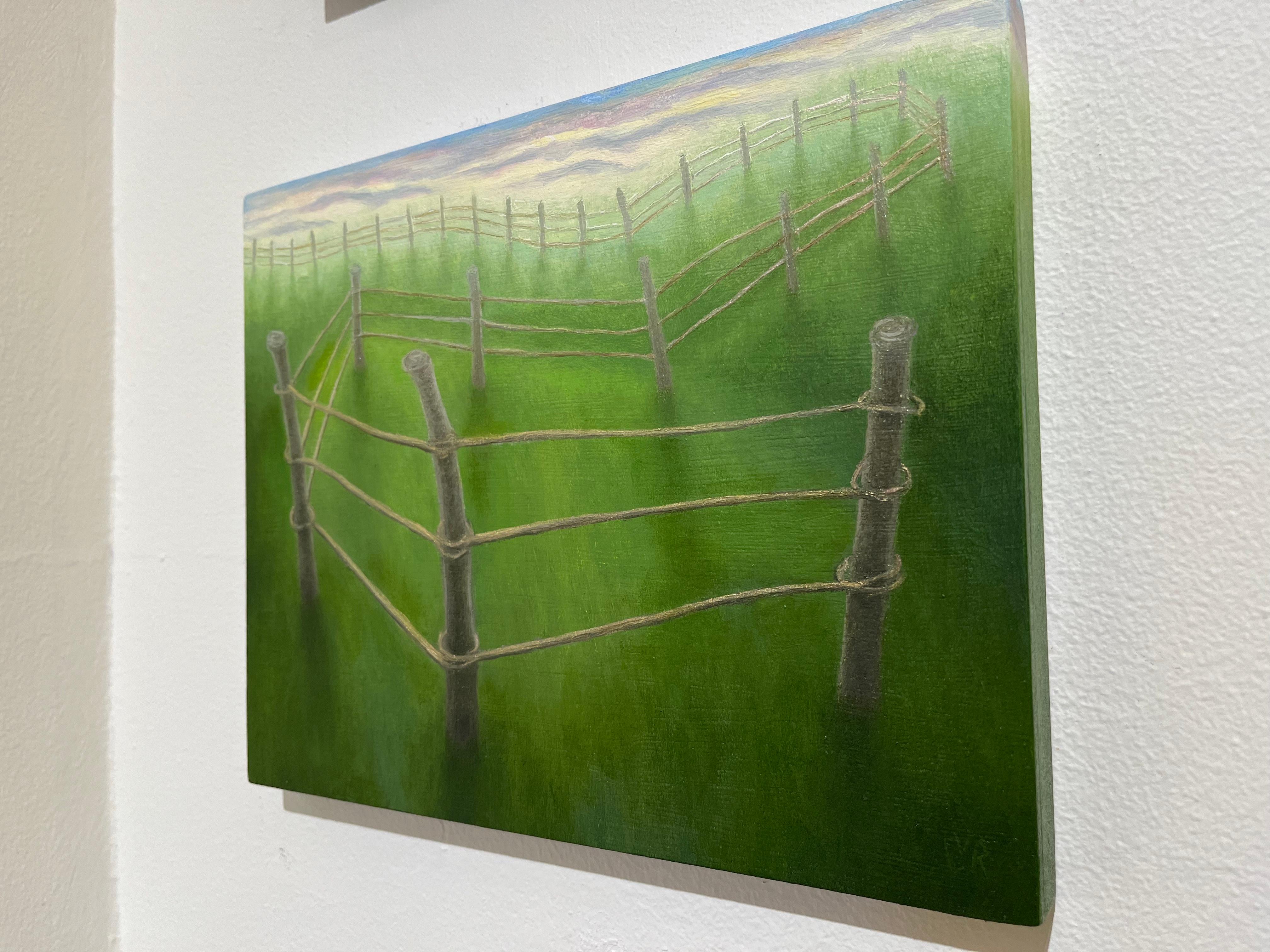 Up & Up, Paesaggio surreale con recinzione tortuosa e campo erboso verde - Painting di Laura Von Rosk