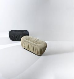 Pouf personnalisé "Drapè" de Laurameroni en cuir ou velours plissé main