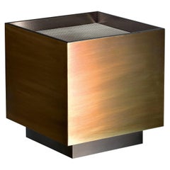 Laurameroni "Light Cube", lampada cubica moderna da tavolo o da terra in metallo