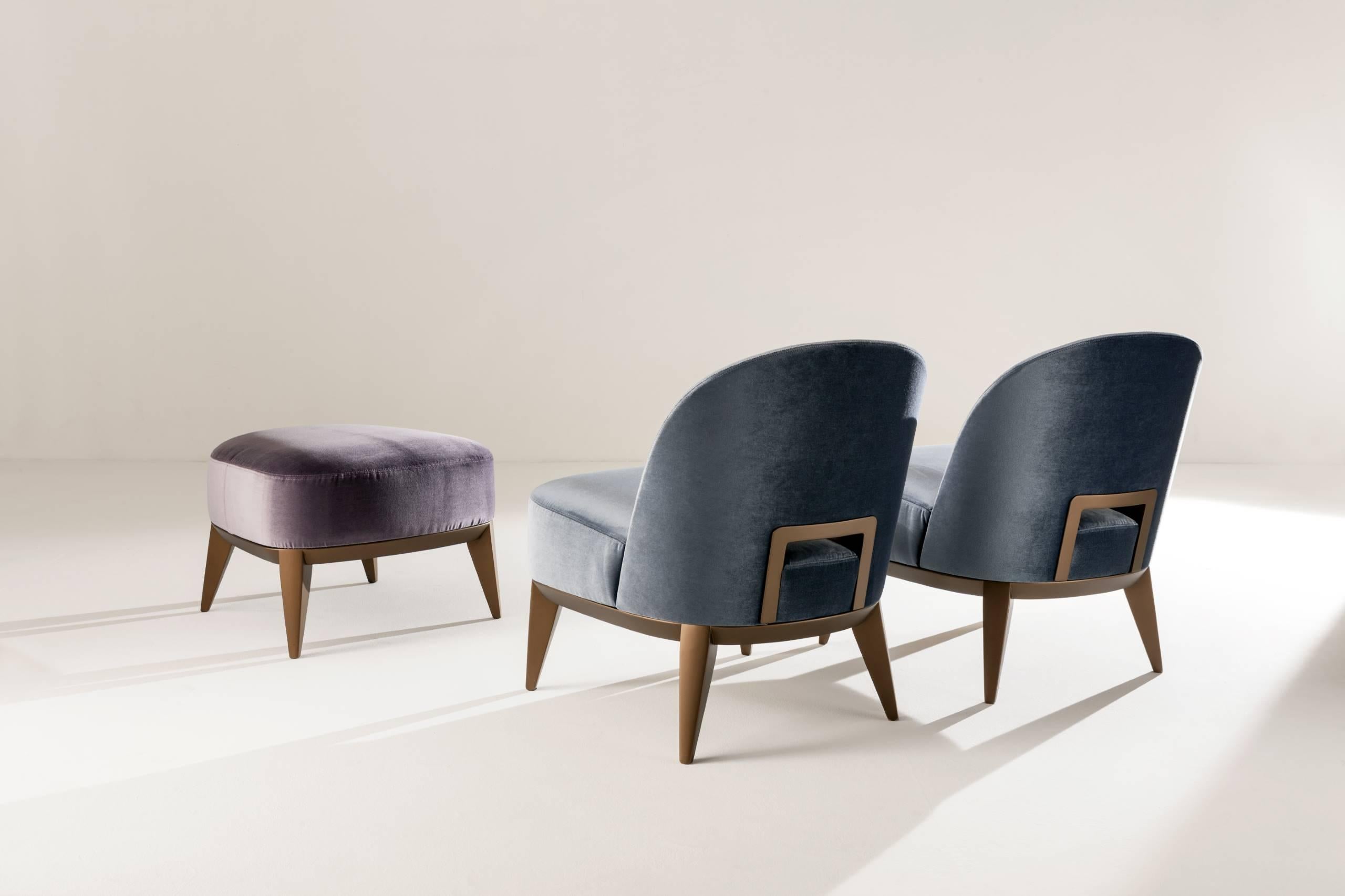 Velours Petit fauteuil Laurameroni « Margaret » avec poignée par Cesare Arosio en vente