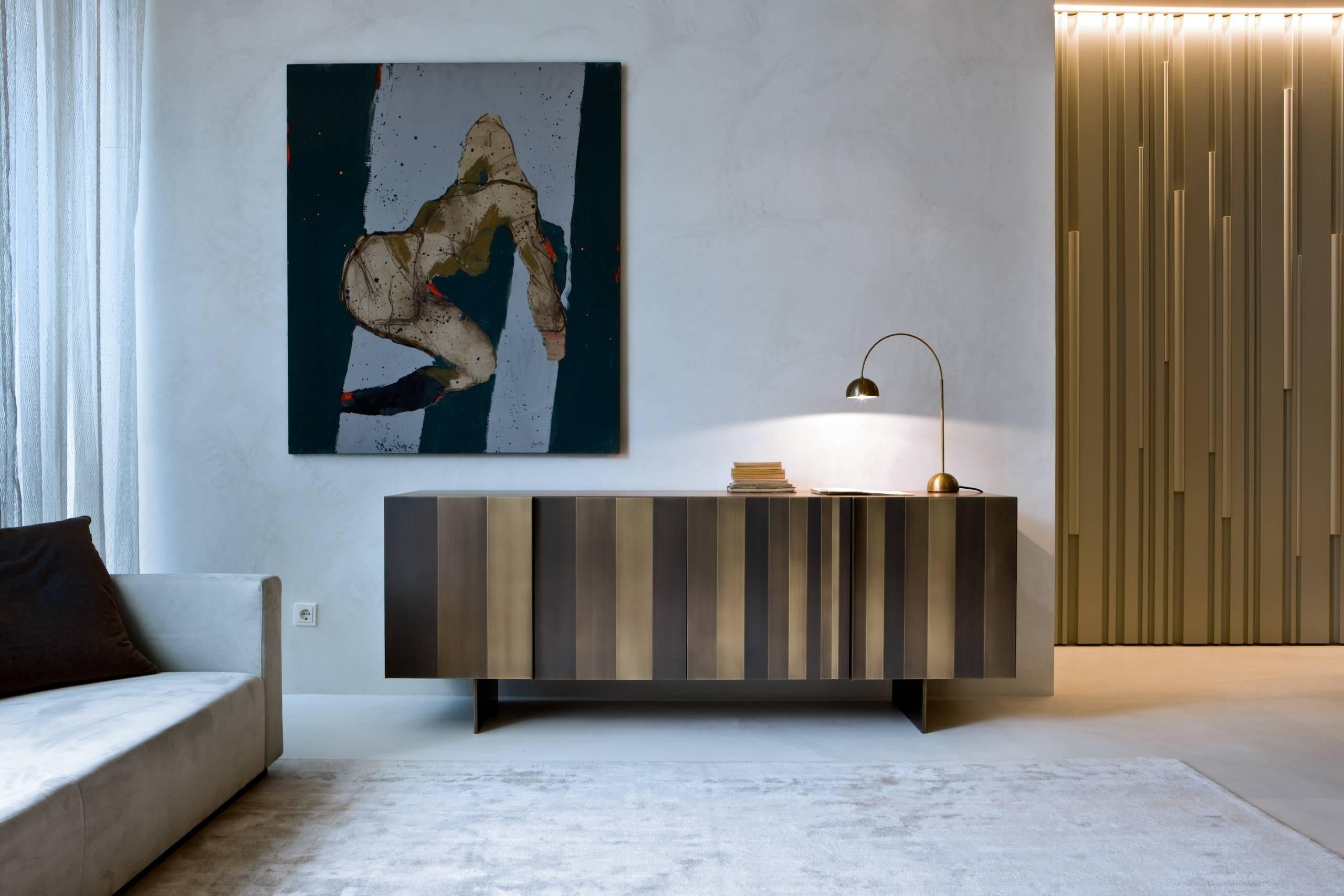 Enfilade bas moderne « Stars » de Laurameroni en laiton bruni par Bartoli Design Neuf - En vente à Monza, IT