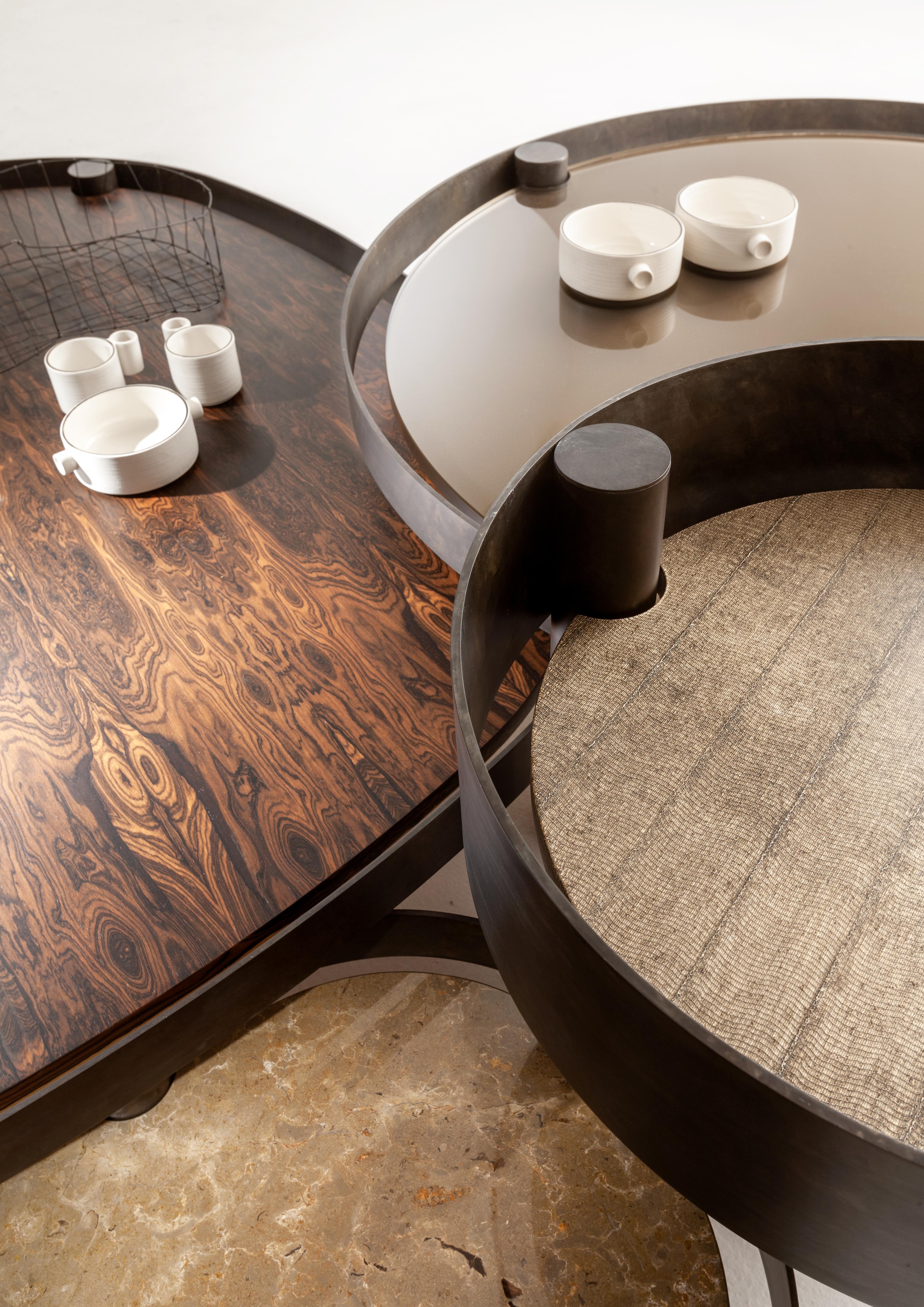 XXIe siècle et contemporain Ensemble de tables basses Tray de Laurameroni en matériaux personnalisés en vente