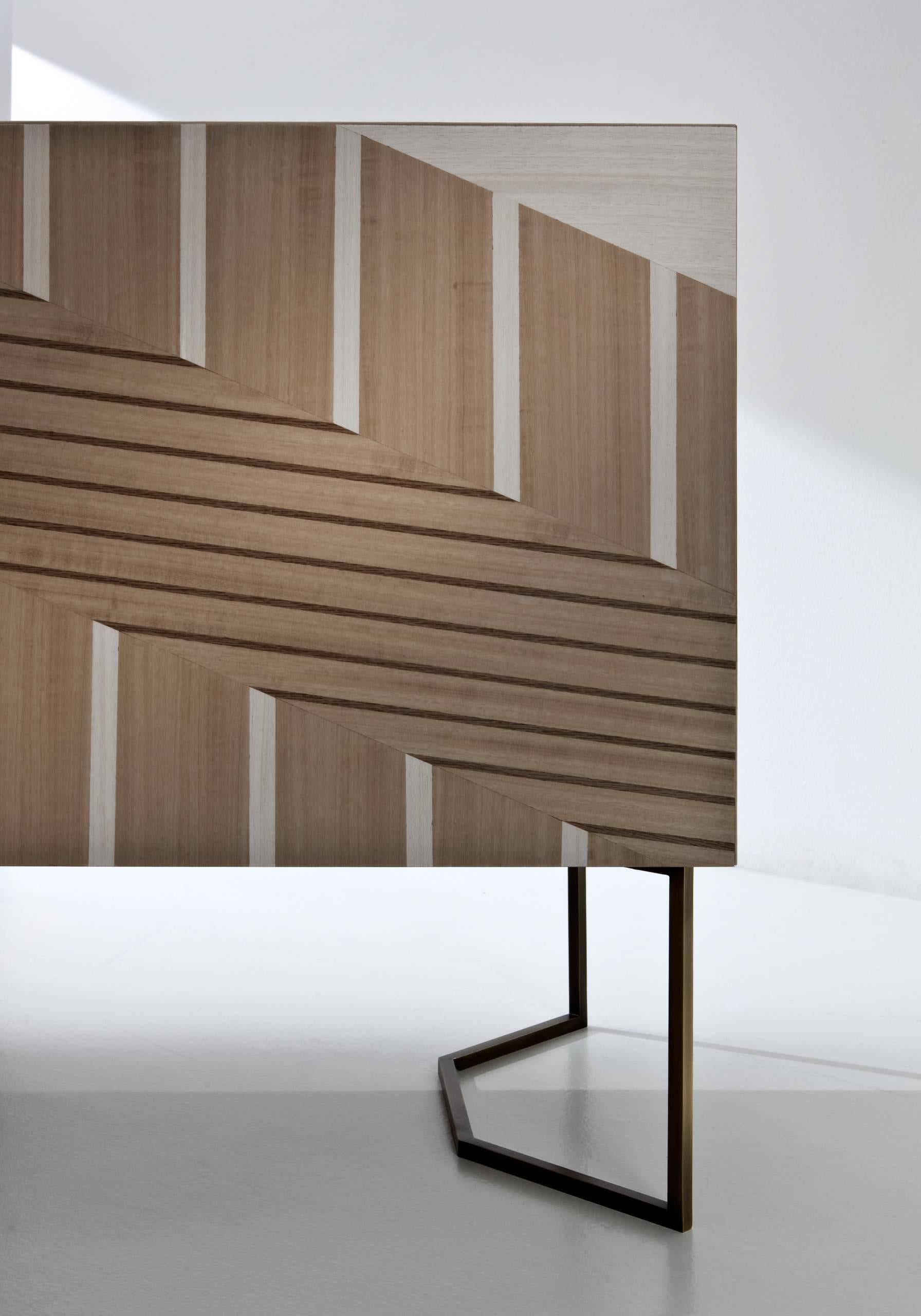 Laurameroni „Twill“ Sideboard mit Intarsien von Bartoli Design, limitierte Auflage (Italienisch) im Angebot