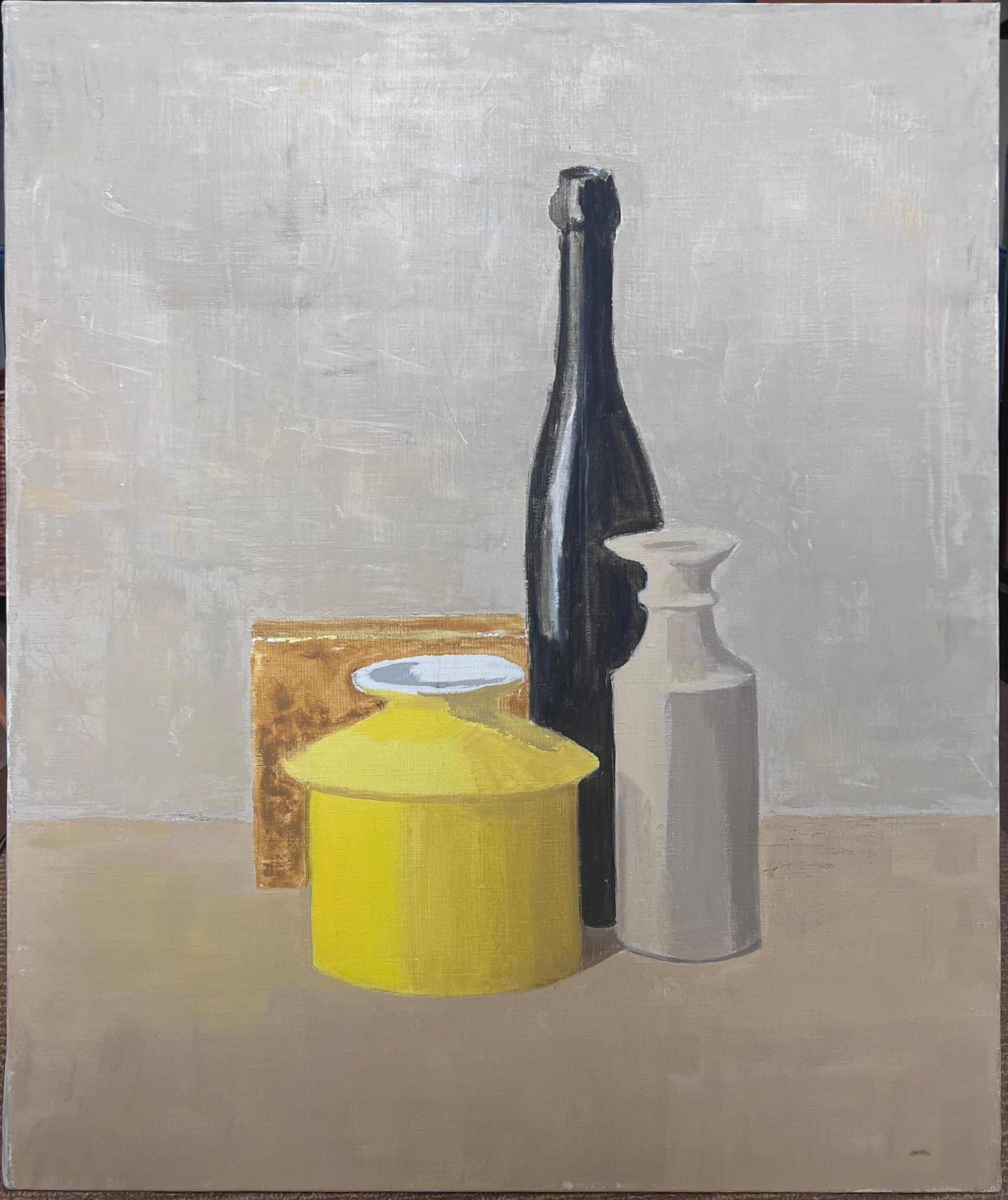 Peinture à l'huile moderniste française du 20e siècle Nature morte à la bouteille de vin et au vase jaune - Painting de Laure Noetzin-Azam (French 1929-2024)