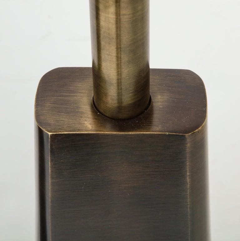 Lampes modernes Laurel en bronze vieilli en vente 2