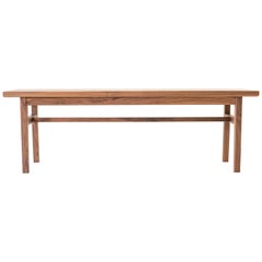 Laurel Bench, moderne Bank aus Nussbaumholz mit geformten Tischlerarbeiten