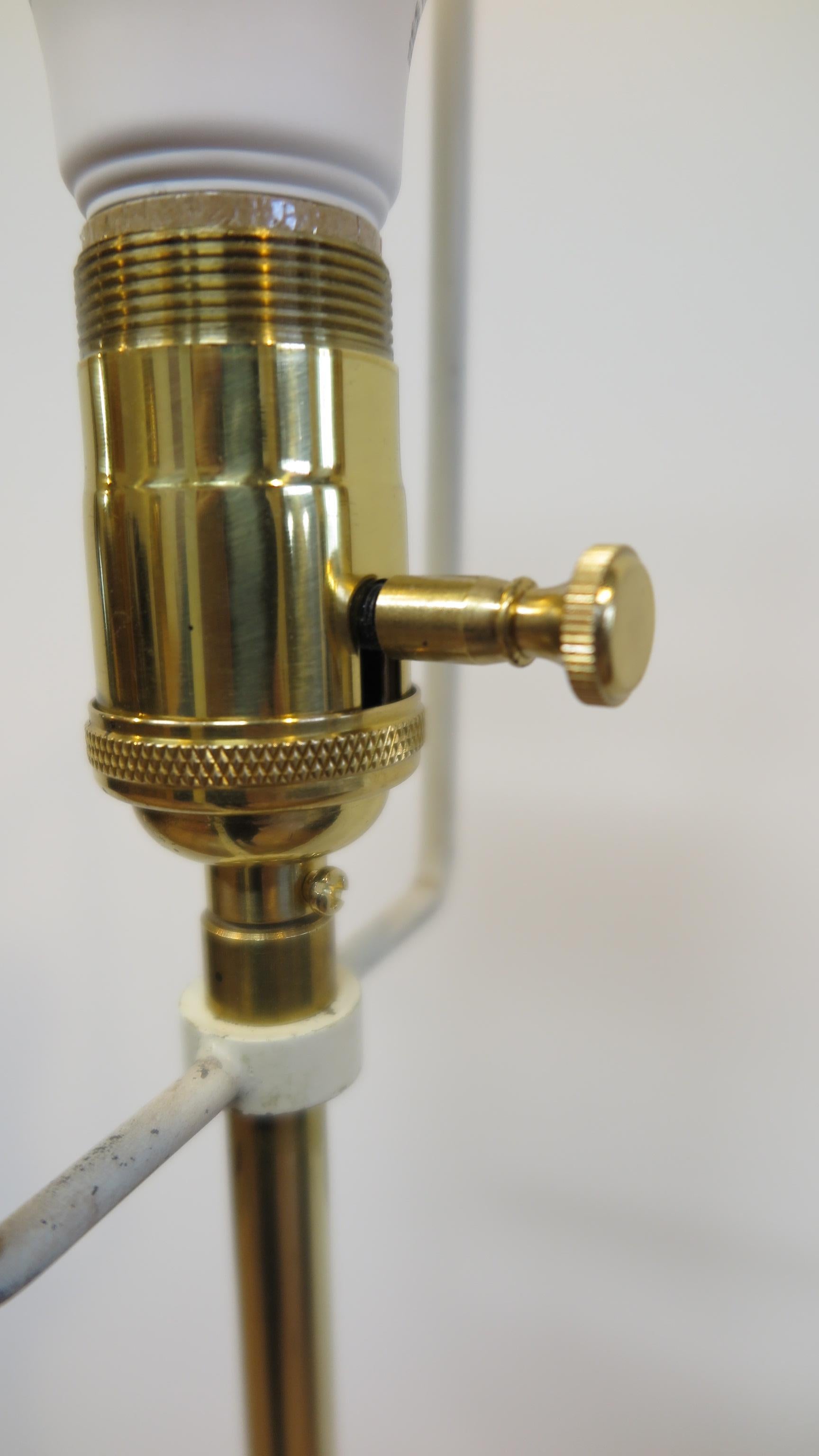 Mid-20th Century Laurel Brass Floor Lamp