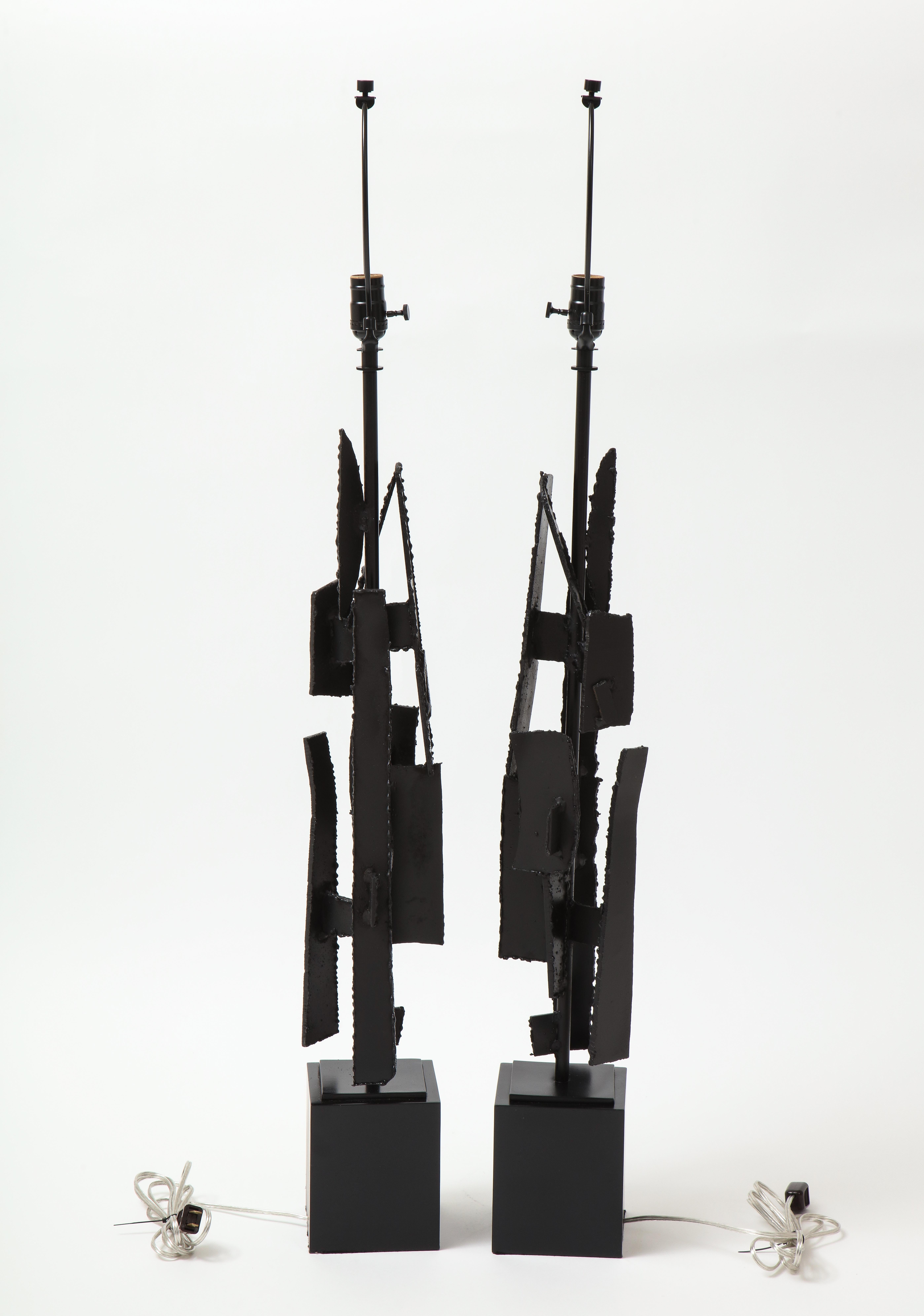 Laurel Brutalist Blackened Steel Lamps In Good Condition For Sale In New York, NY