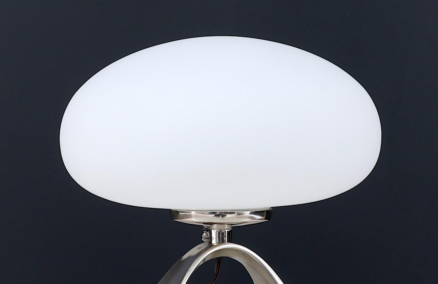 Lámpara Seta con Base Cromada y Pantalla de Cristal Esmerilado Laurel Vidrio en venta