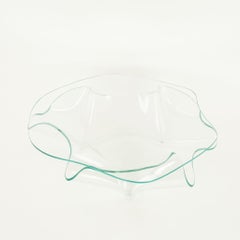 Tavolino in vetro artistico con fazzoletto scultoreo di Laurel Fyfe