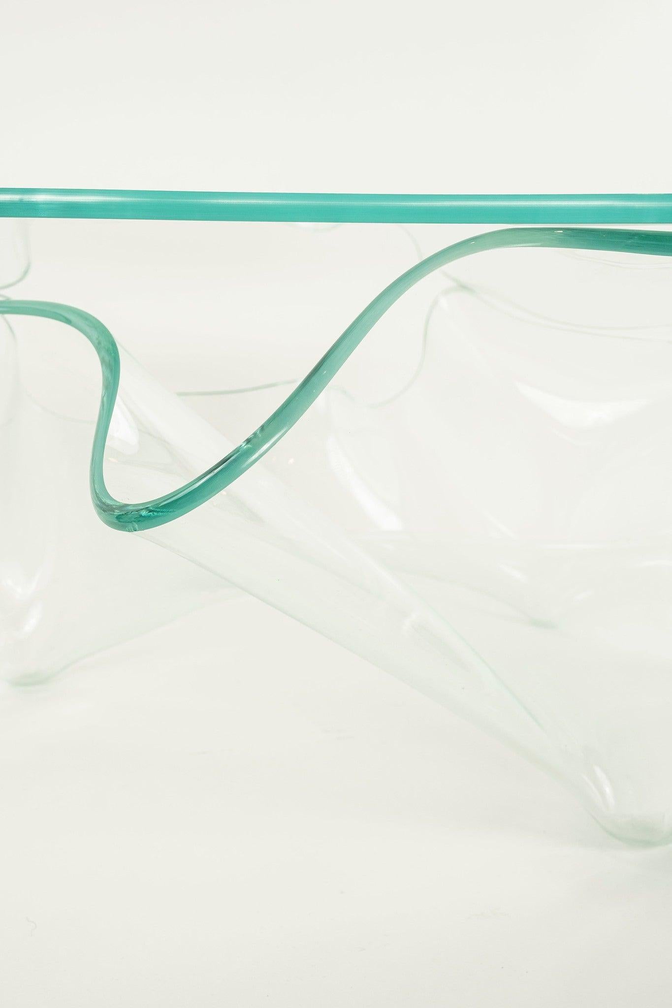 20ième siècle Table basse sculpturale en verre d'art Laurel Fyfe en vente
