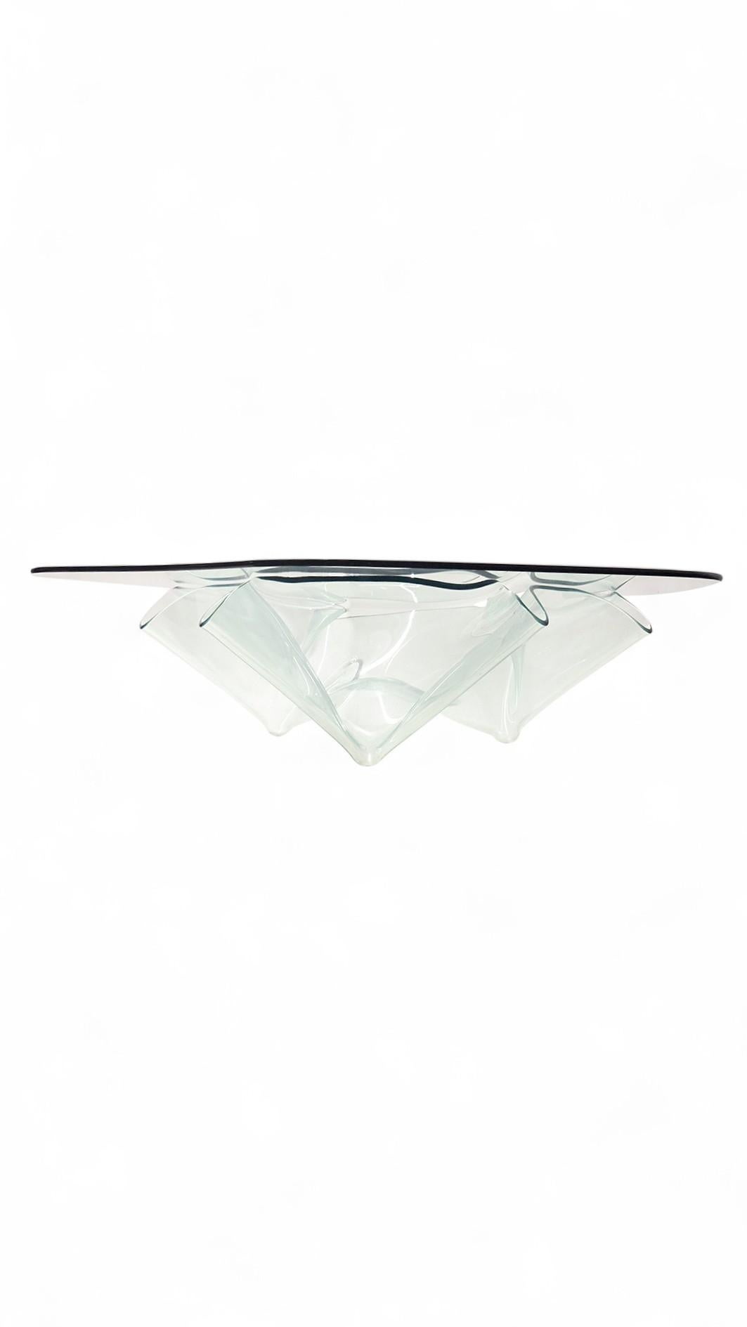 Laurel Fyfe Skulpturaler Couchtisch mit Taschentuch/Taschentuch aus Kunstglas im Angebot 2