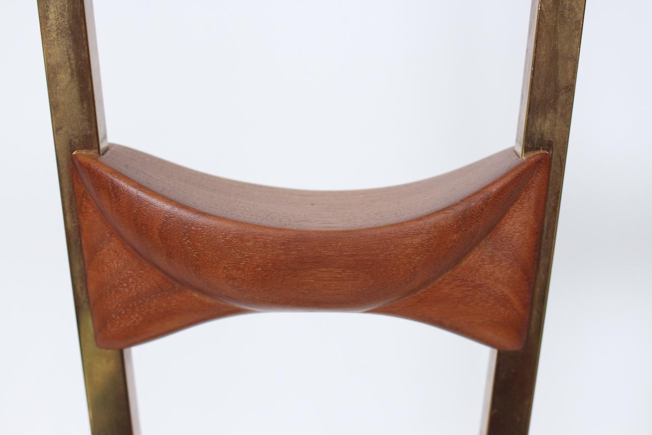 Laurel Lamp Co. Abstract Mast Form Walnut & Brass Table Lamp, C. 1960 For Sale 2