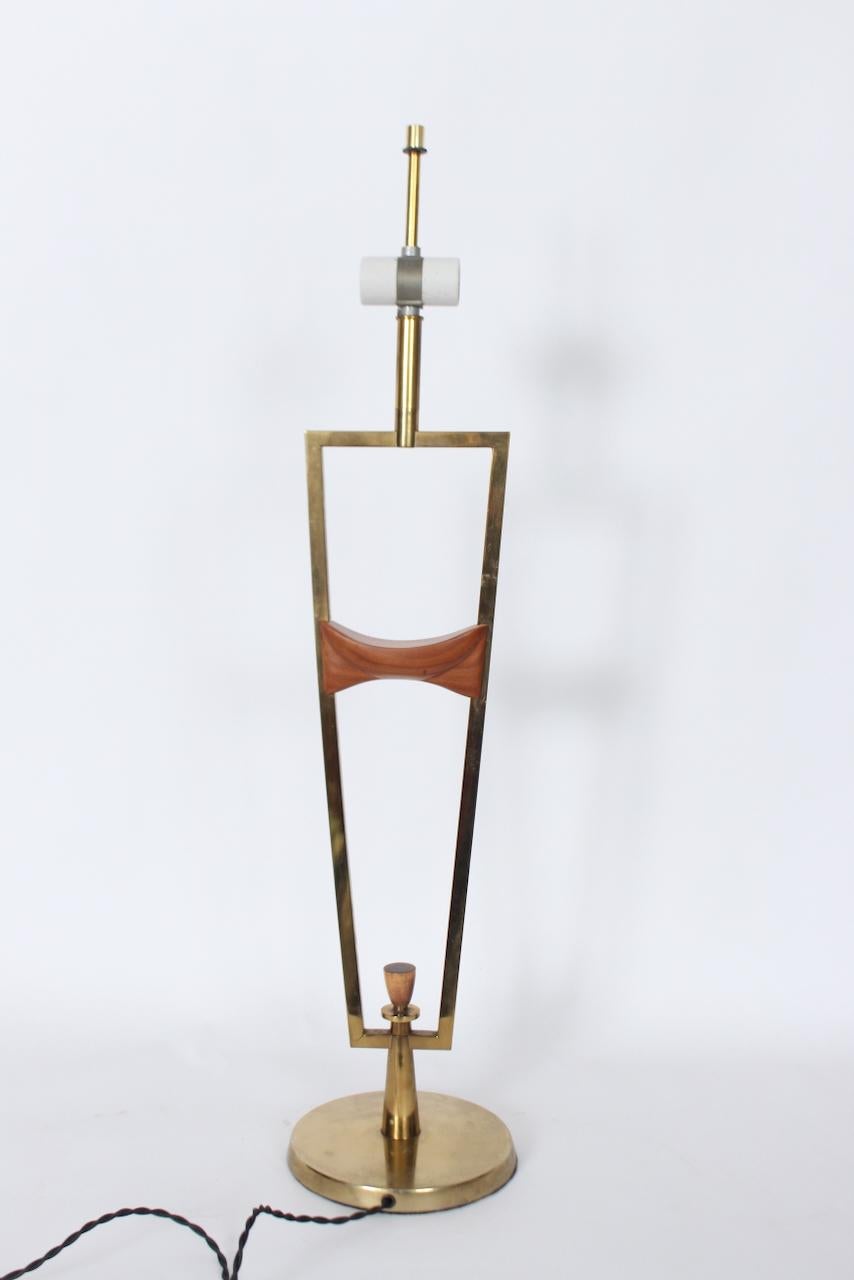 Metal Laurel Lamp Co. Abstract Mast Form Walnut & Brass Table Lamp, C. 1960 For Sale