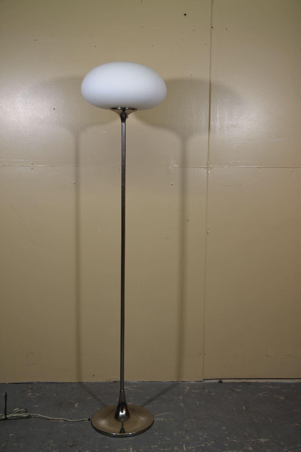 American Laurel Lamp Co Chrome Mushroom Floor Lamp