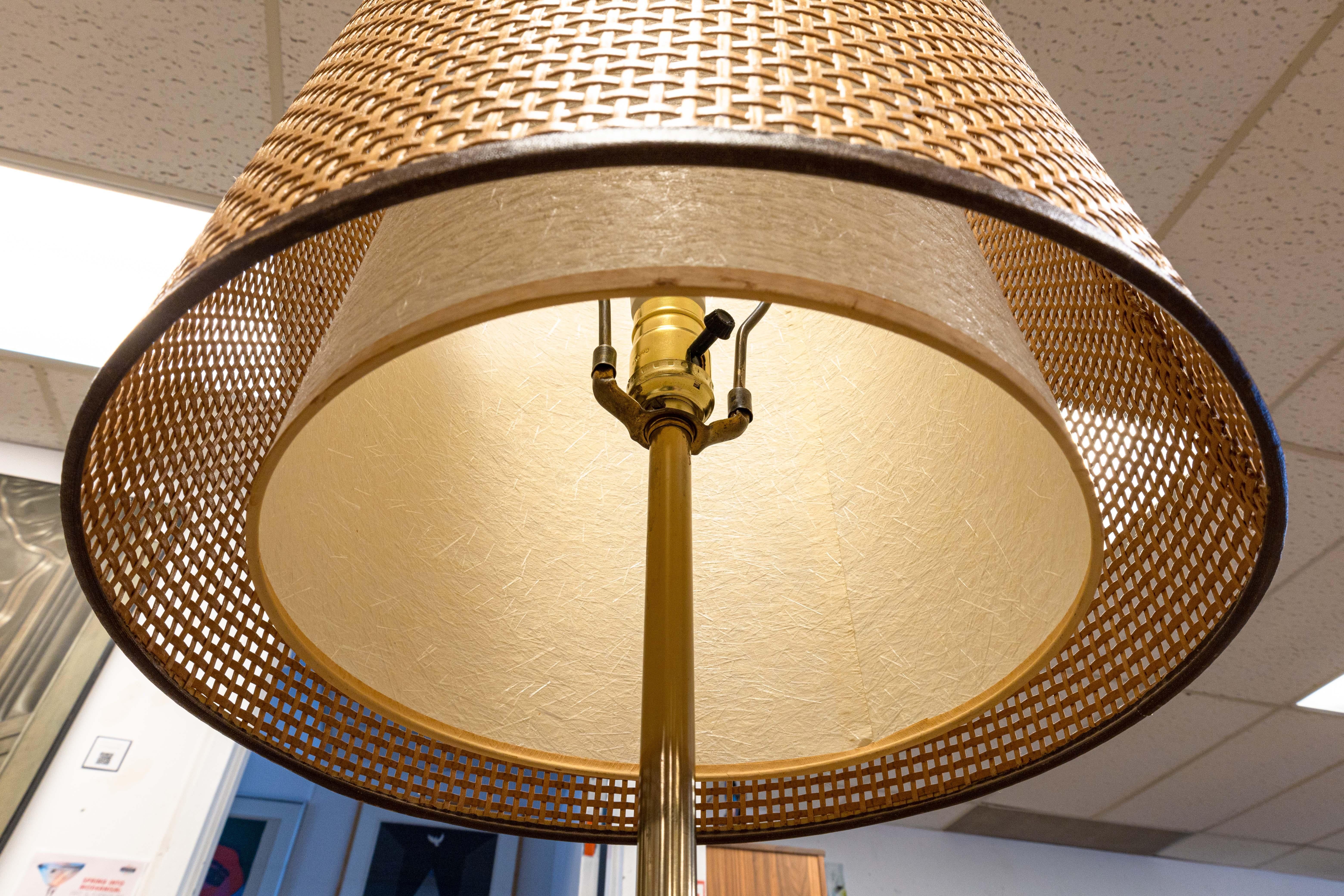 Mid-Century Modern Laurel Lamp Co Mid Century Modern Brass Double Shade Glass Table Floor Lamp For Sale