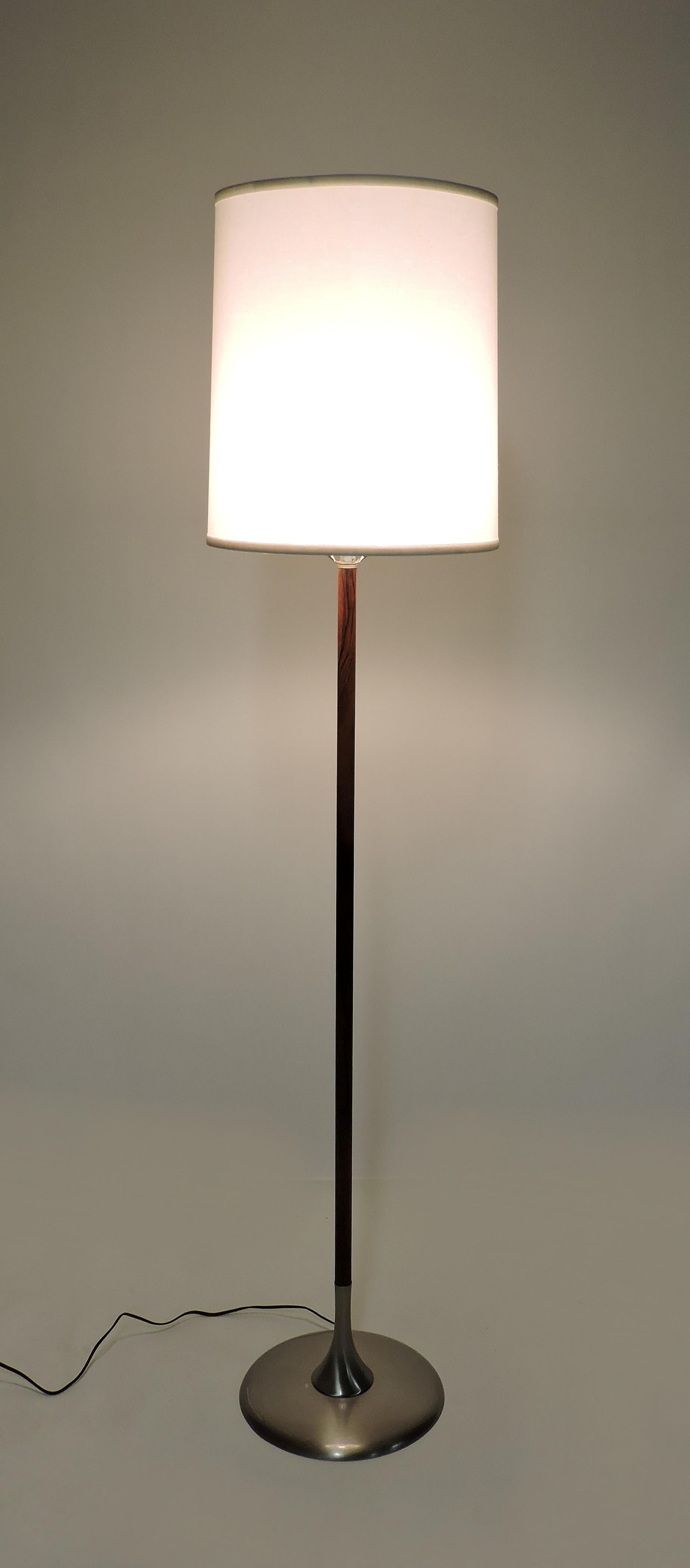 Laurel Lamp Co. Mid-Century Modern Rosewood and Metal Tulip Base Floor Lamp 2