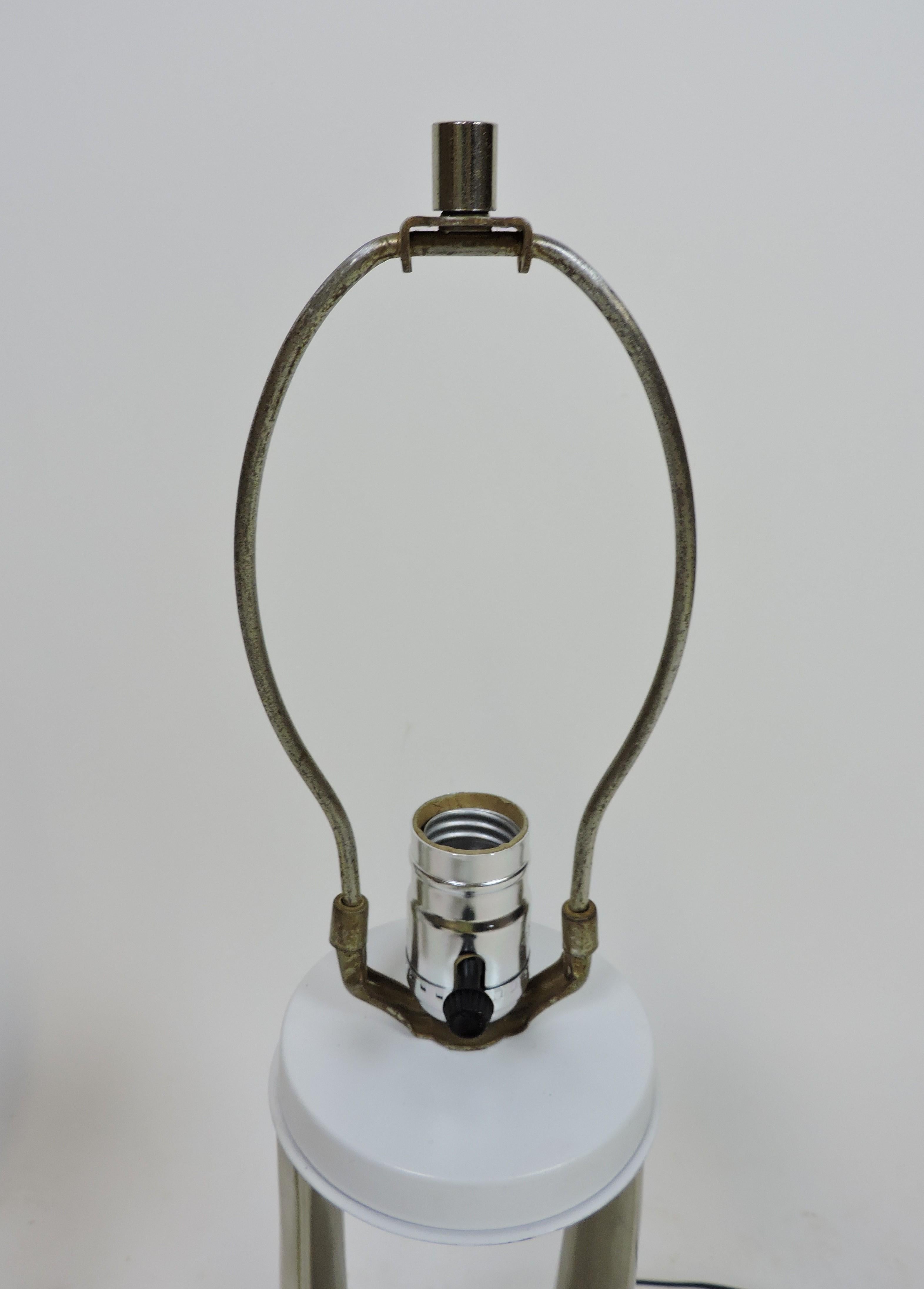 Laurel Lamp Co. Mid-Century Modern Wishbone Hairpin Chrome Table Lamps In Good Condition In Chesterfield, NJ