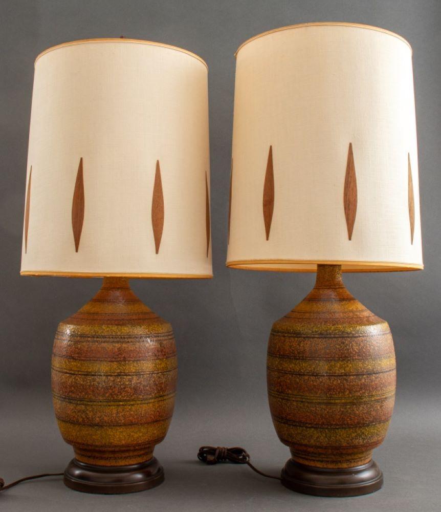 20th Century Laurel Lamp Co. Mid-Century Table Lamps, Pair