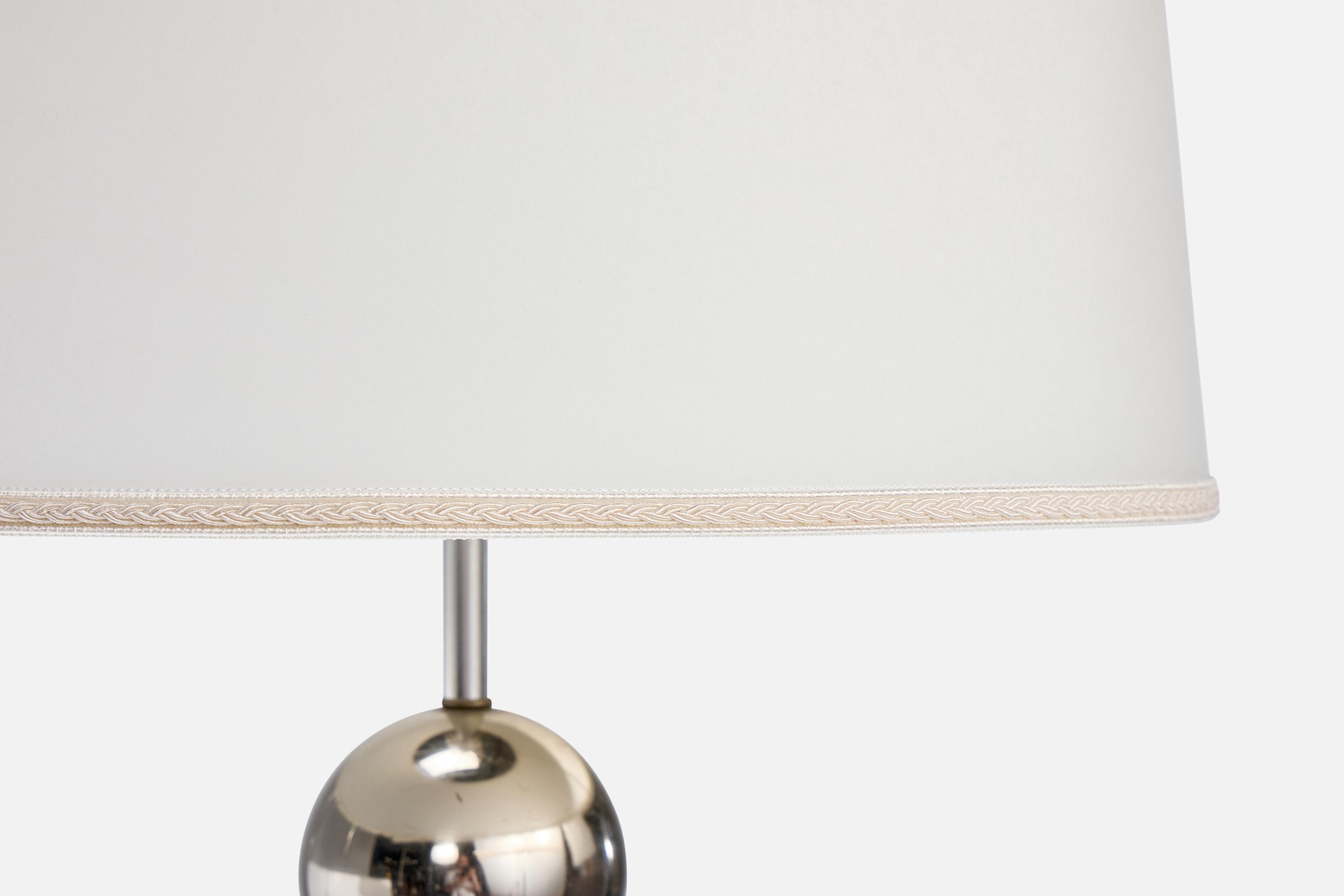 Laurel Lamp Co., Lámpara de mesa, Cromo, Cristal, Pergamino, EE.UU., Años 70 en Bueno estado para la venta en High Point, NC