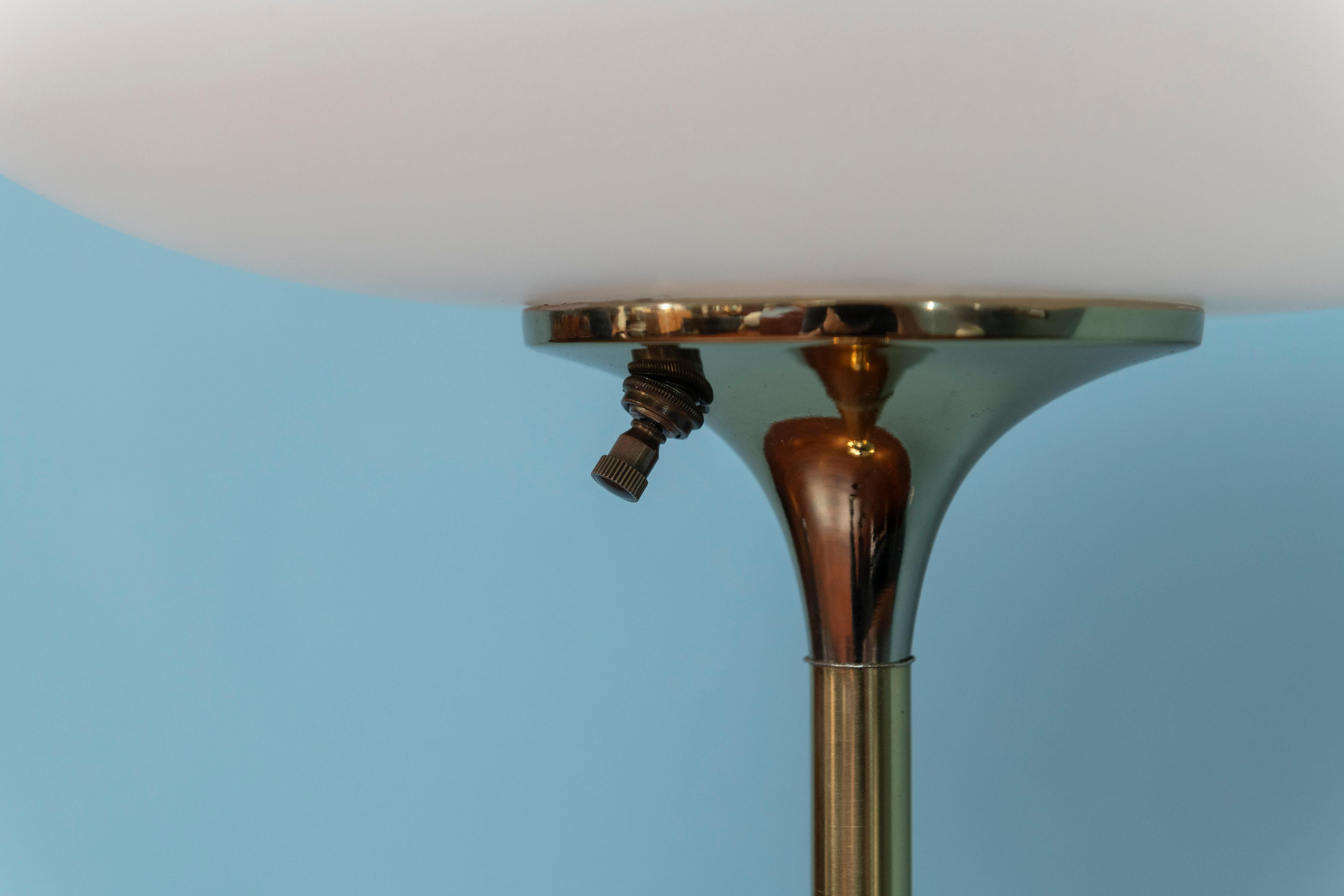 Late 20th Century Laurel Lamp Company Brass Floor Lamp