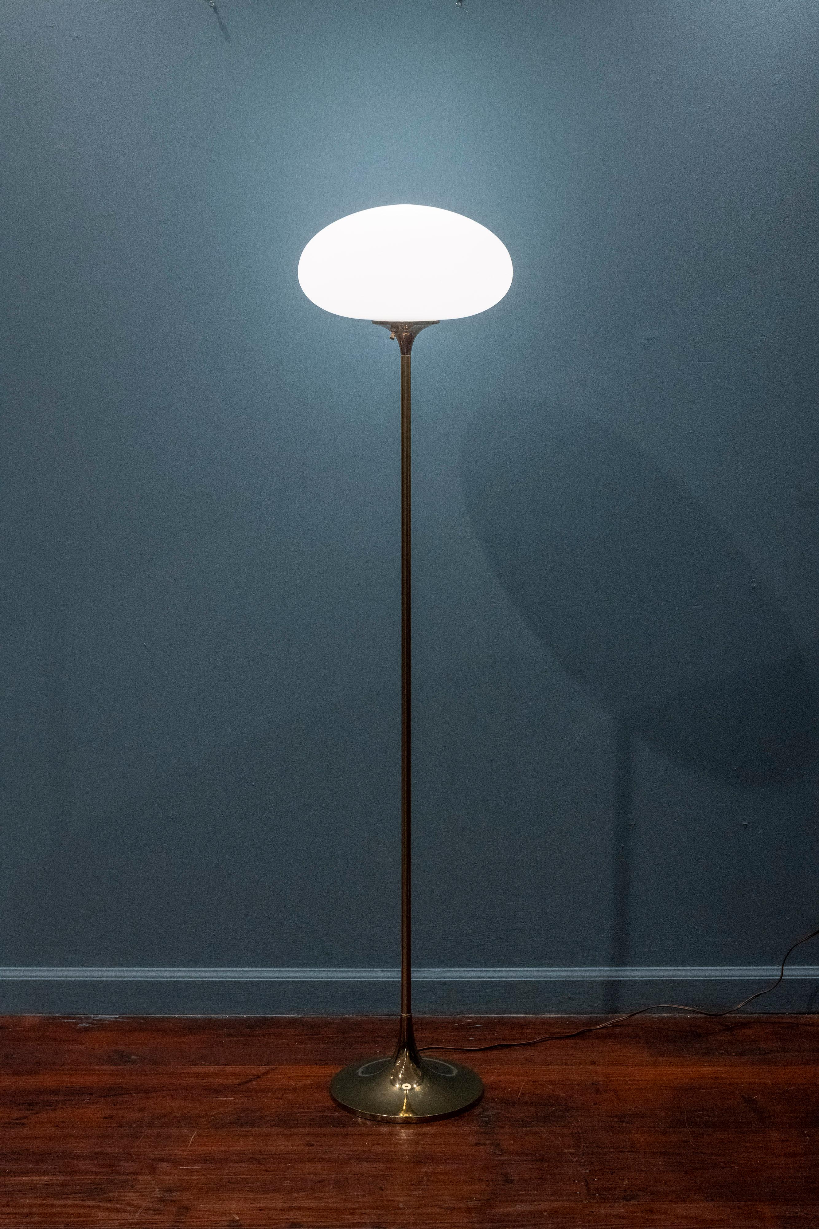 Laurel Lamp Company Brass Floor Lamp 3