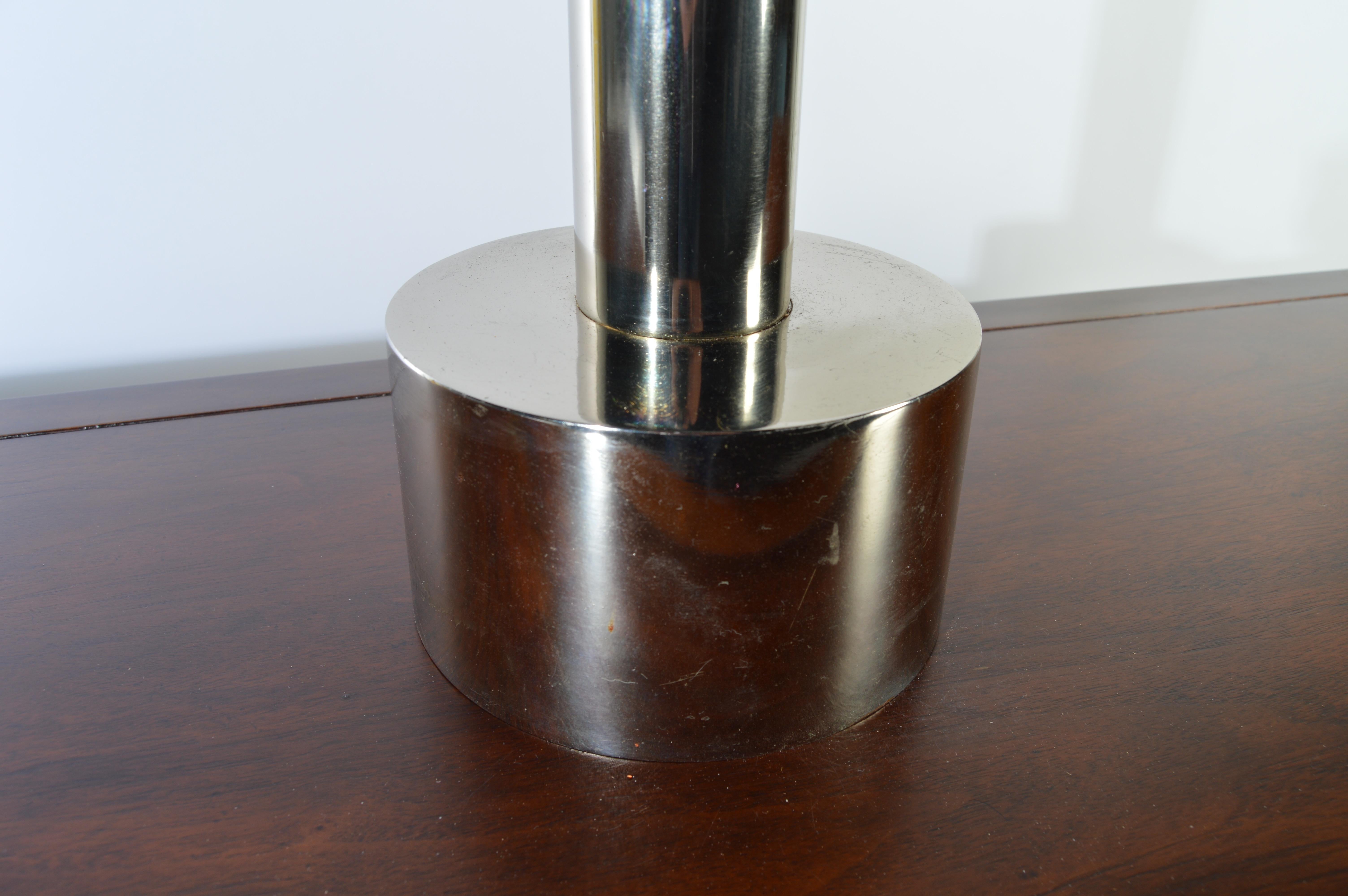 Richard Barr for Laurel Lamp Company Chrome Mushroom Table Lamp In Good Condition In Southampton, NJ