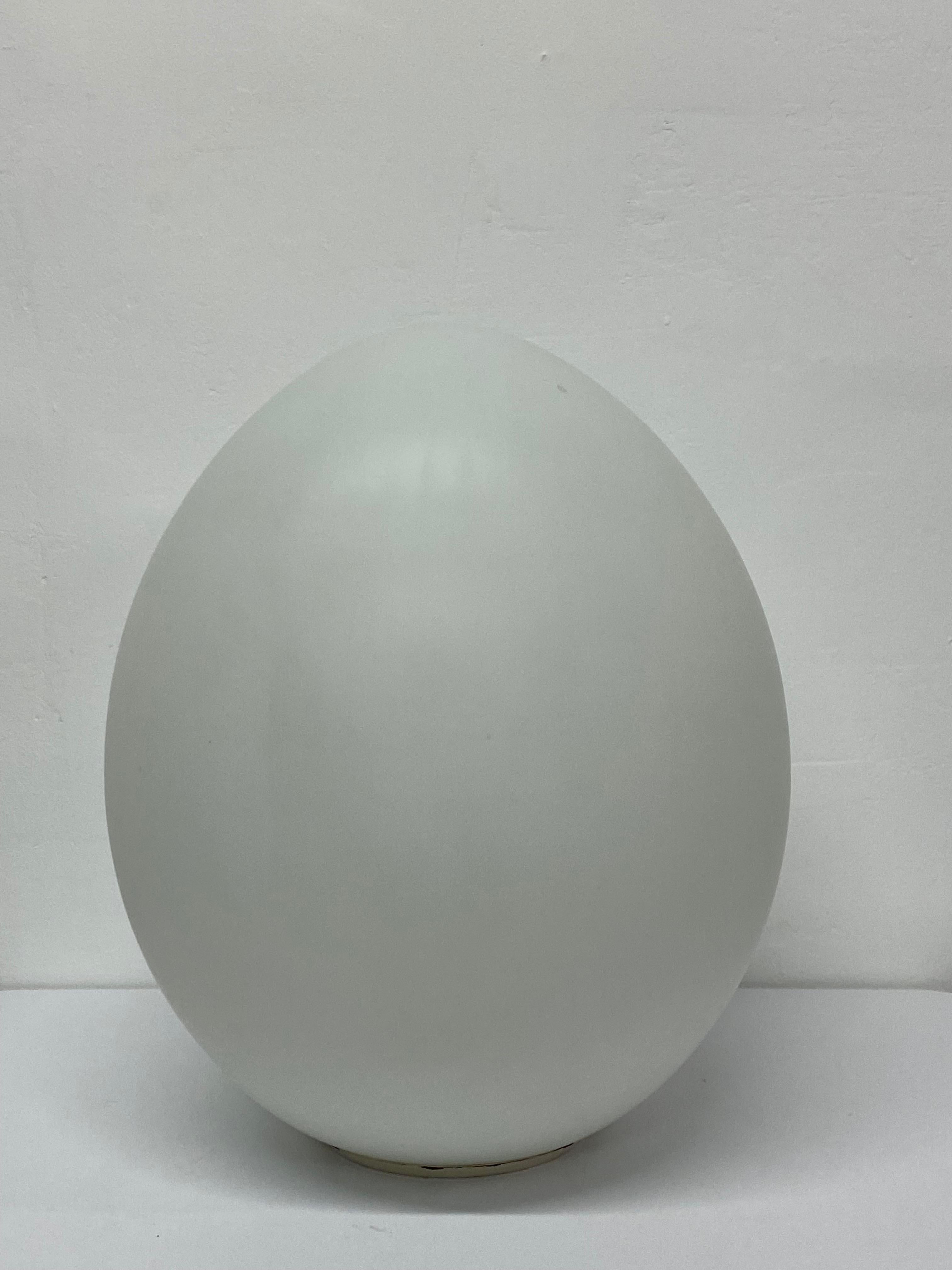 Large Mid-Century Modern frosted glass egg lamp with metal base by Laurel Lamp Company, 1970s.