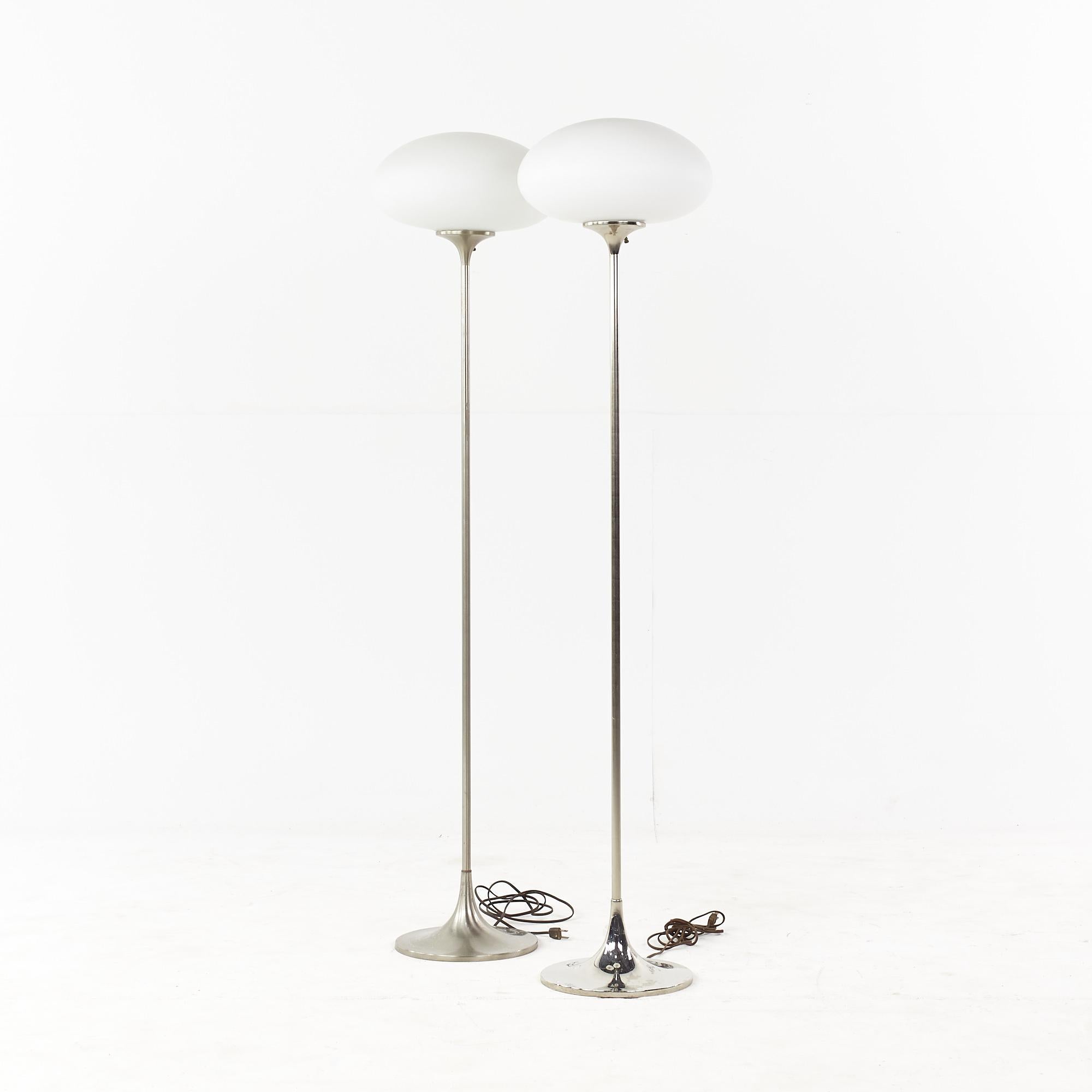 lampadaire tulipe vintage