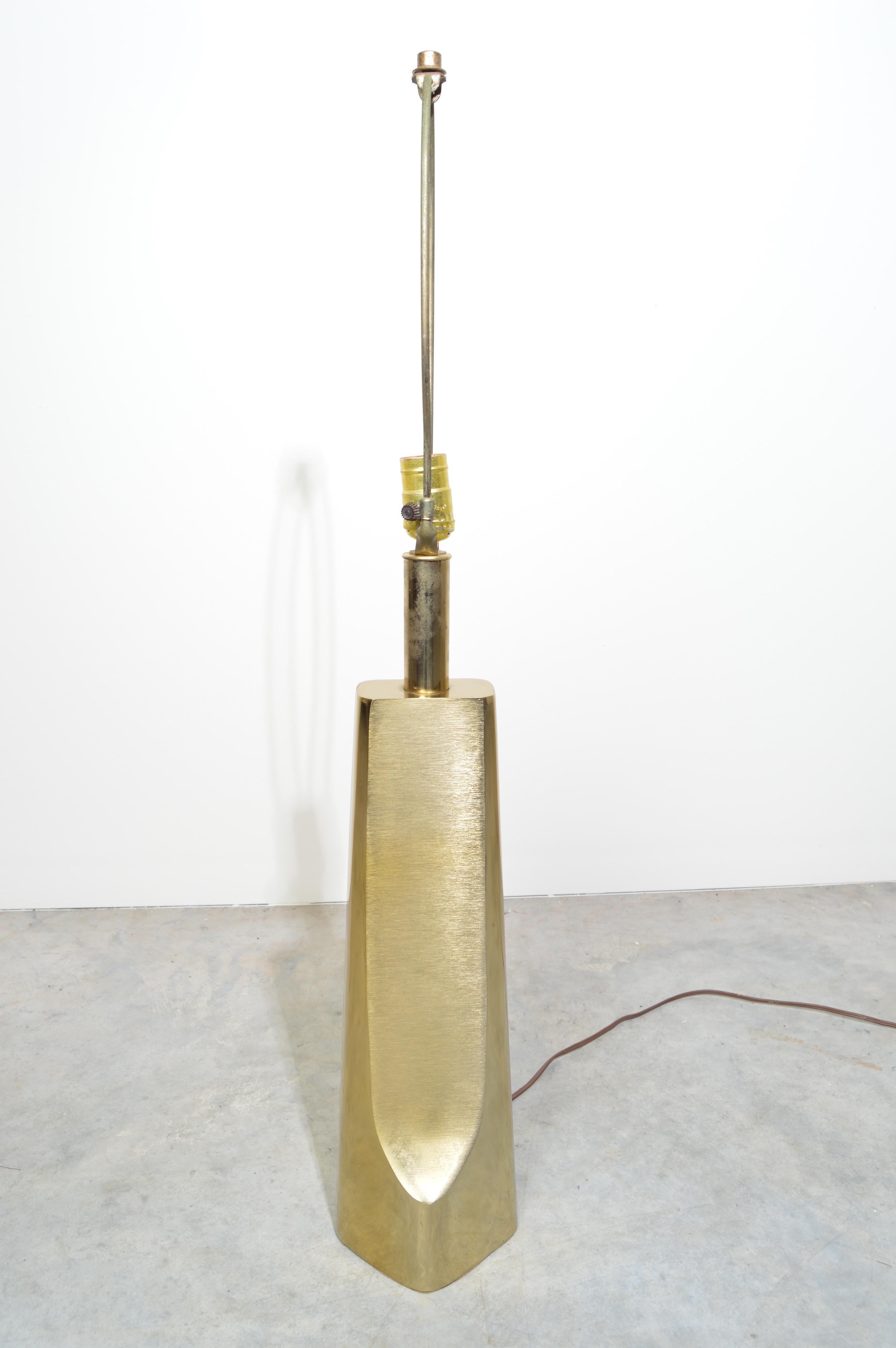 Laurel Lamp Company Sculptural Polished Brass Table Lamp In Good Condition In Southampton, NJ