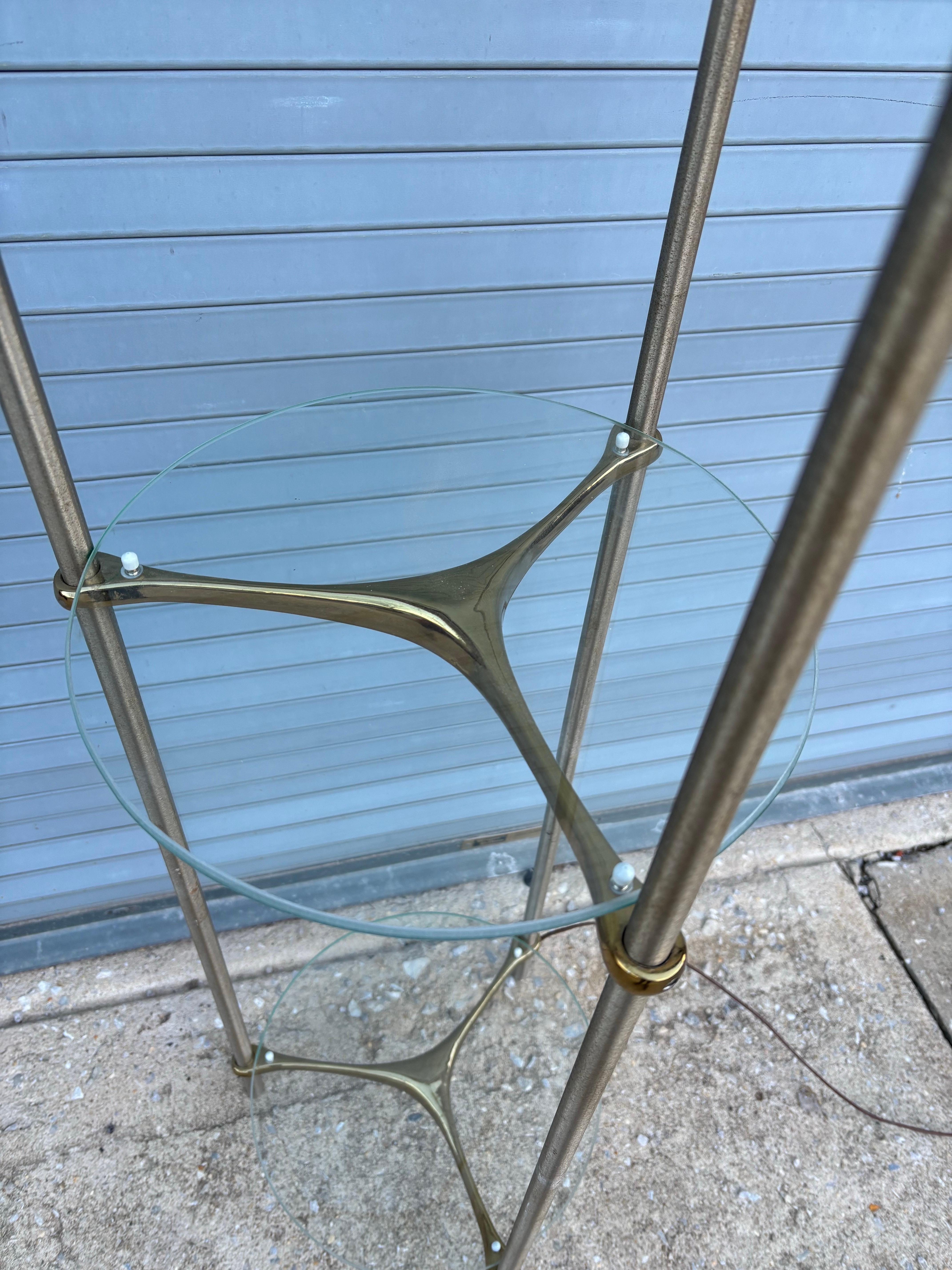 Mid-20th Century Laurel Lamp Company Tripod Display Floor Lamp For Sale