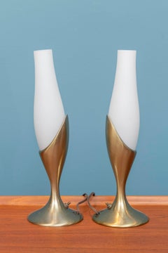 Laurel Lamp Company Tulip Table Lamps