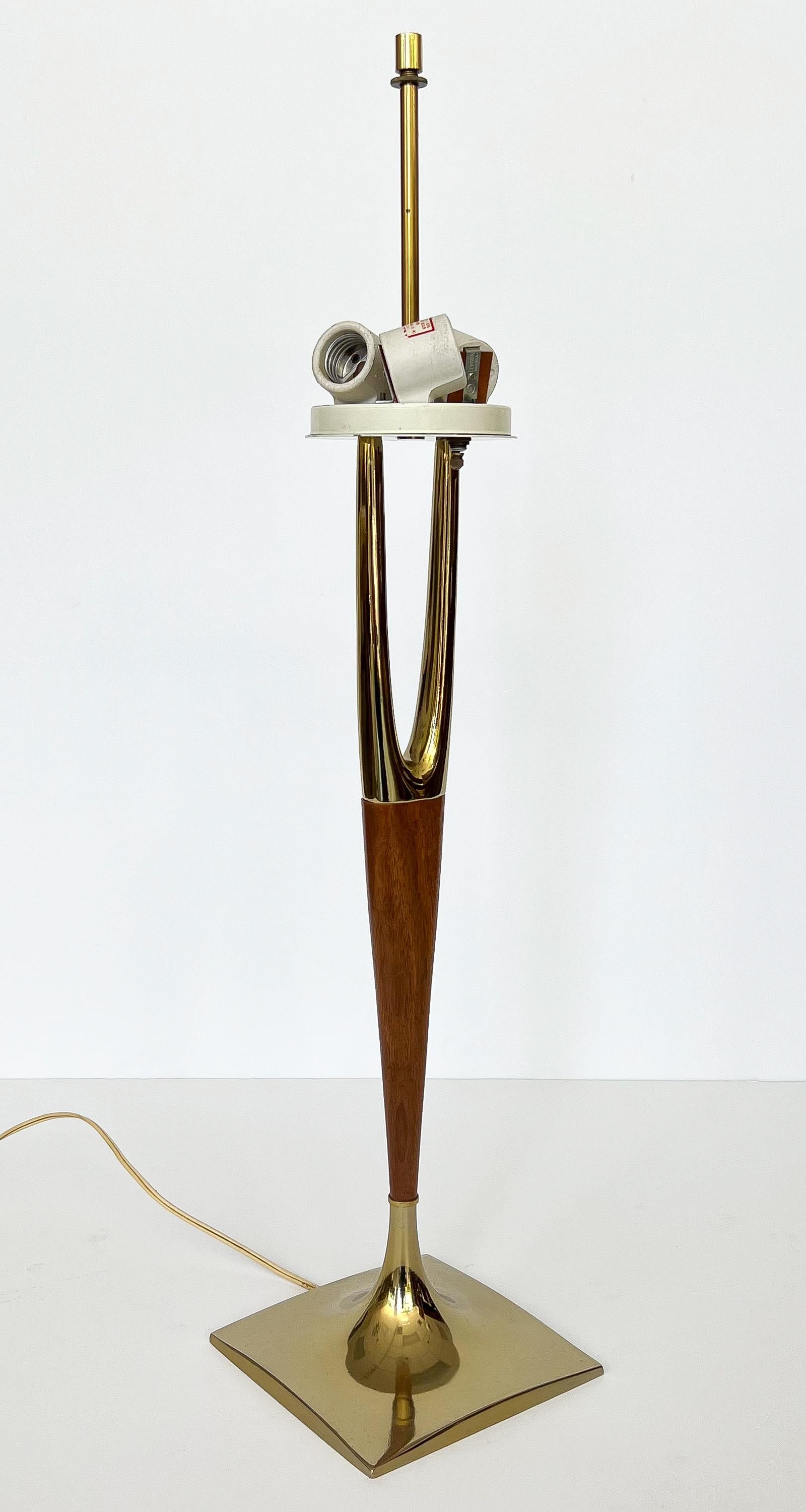 Mid-Century Modern Laurel Lamp Company Wishbone Brass and Walnut Table Lamp