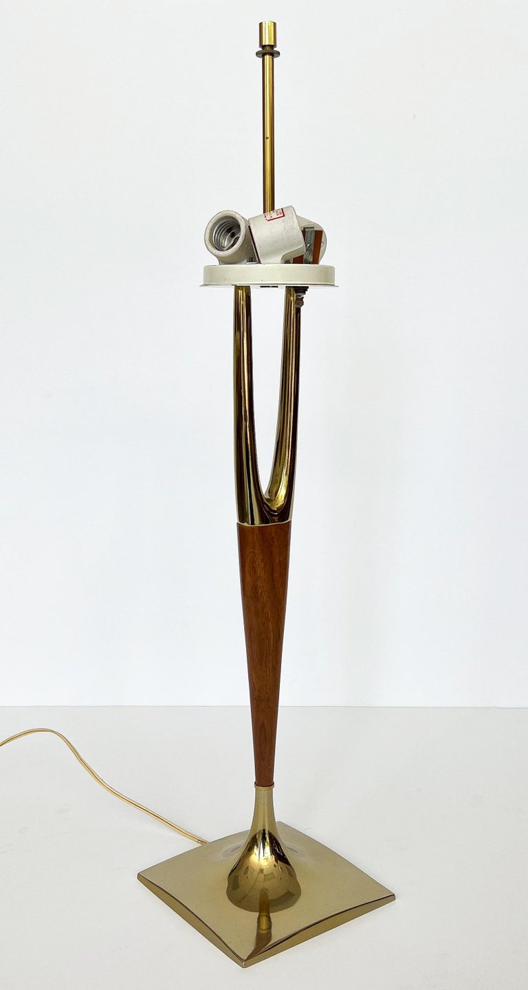 Laurel Lamp Company Wishbone Brass and Walnut Table Lamp at 1stDibs