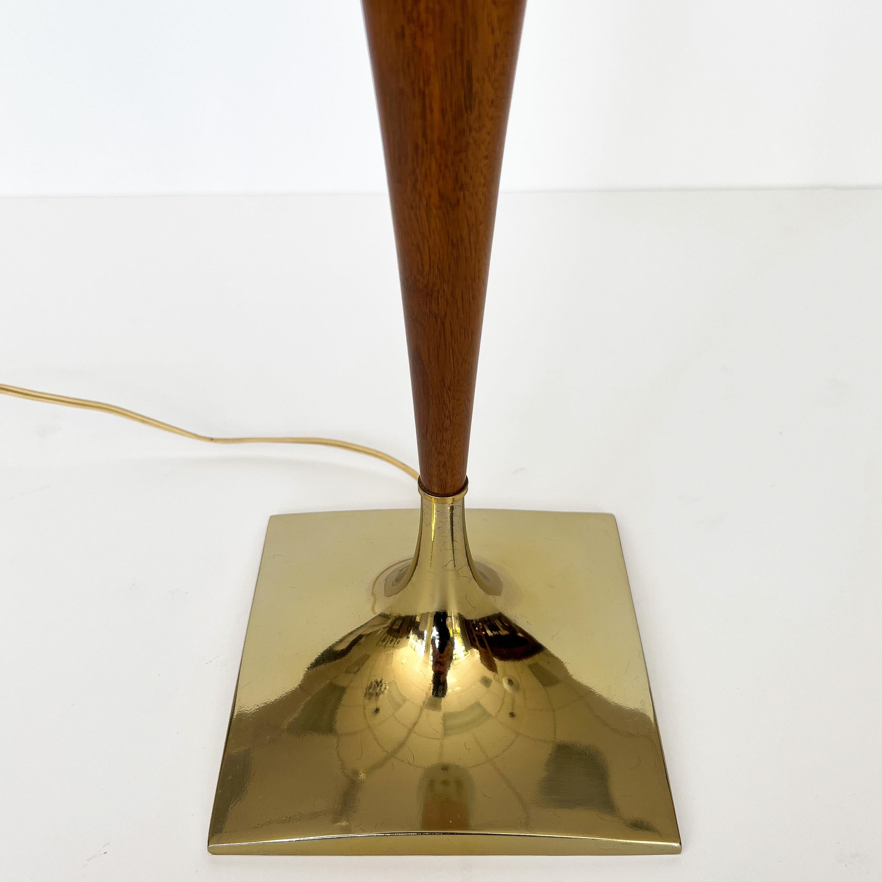 Laurel Lamp Company Wishbone Brass and Walnut Table Lamp 1