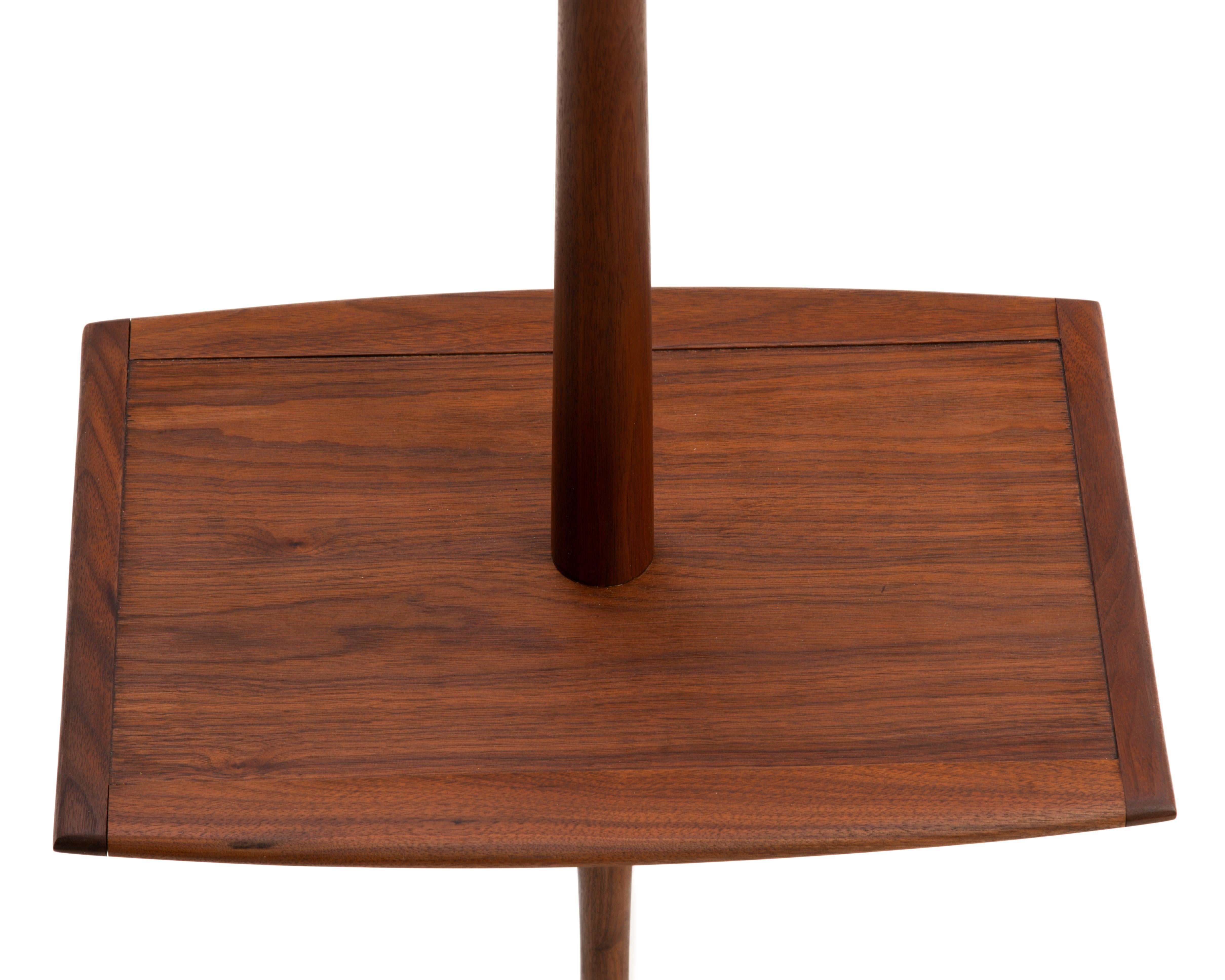 Laurel Lamp Mfg Co Mid Century Teak Table Shelf Floor Lamp Unmarked For Sale 5