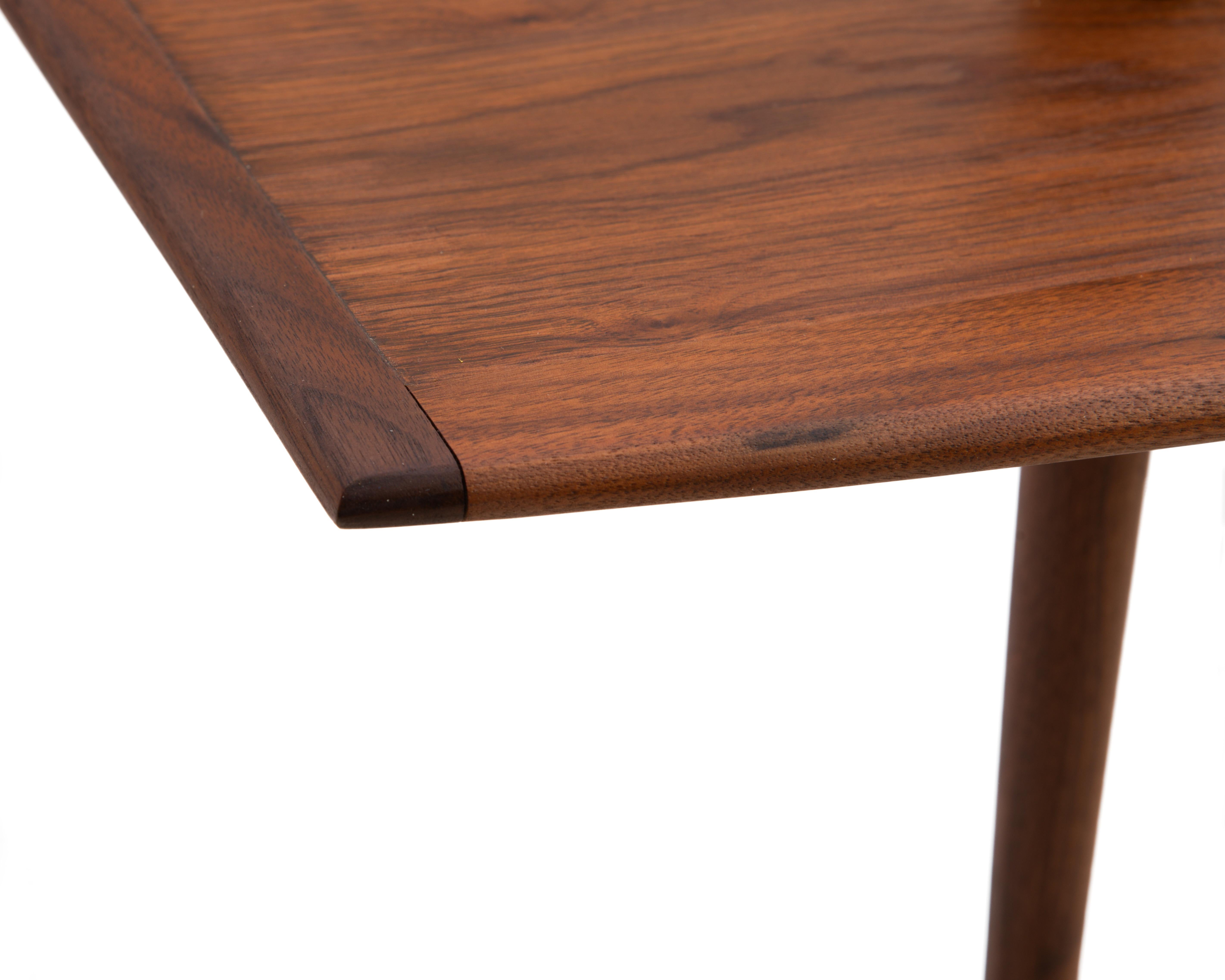 Laurel Lamp Mfg Co Mid Century Teak Table Shelf Floor Lamp Unmarked For Sale 6