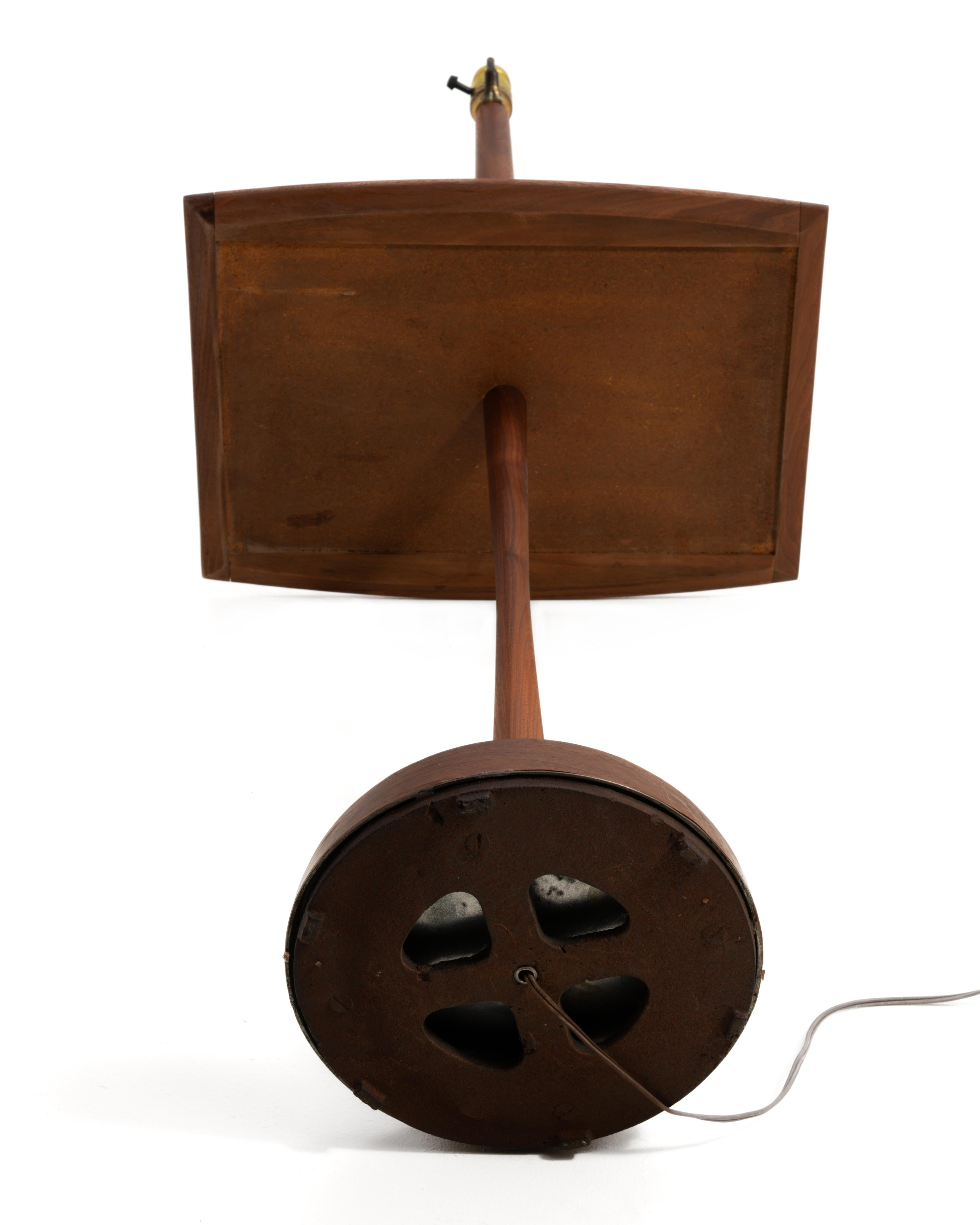 Laurel Lamp Mfg Co Mid Century Teak Table Shelf Floor Lamp Unmarked For Sale 9