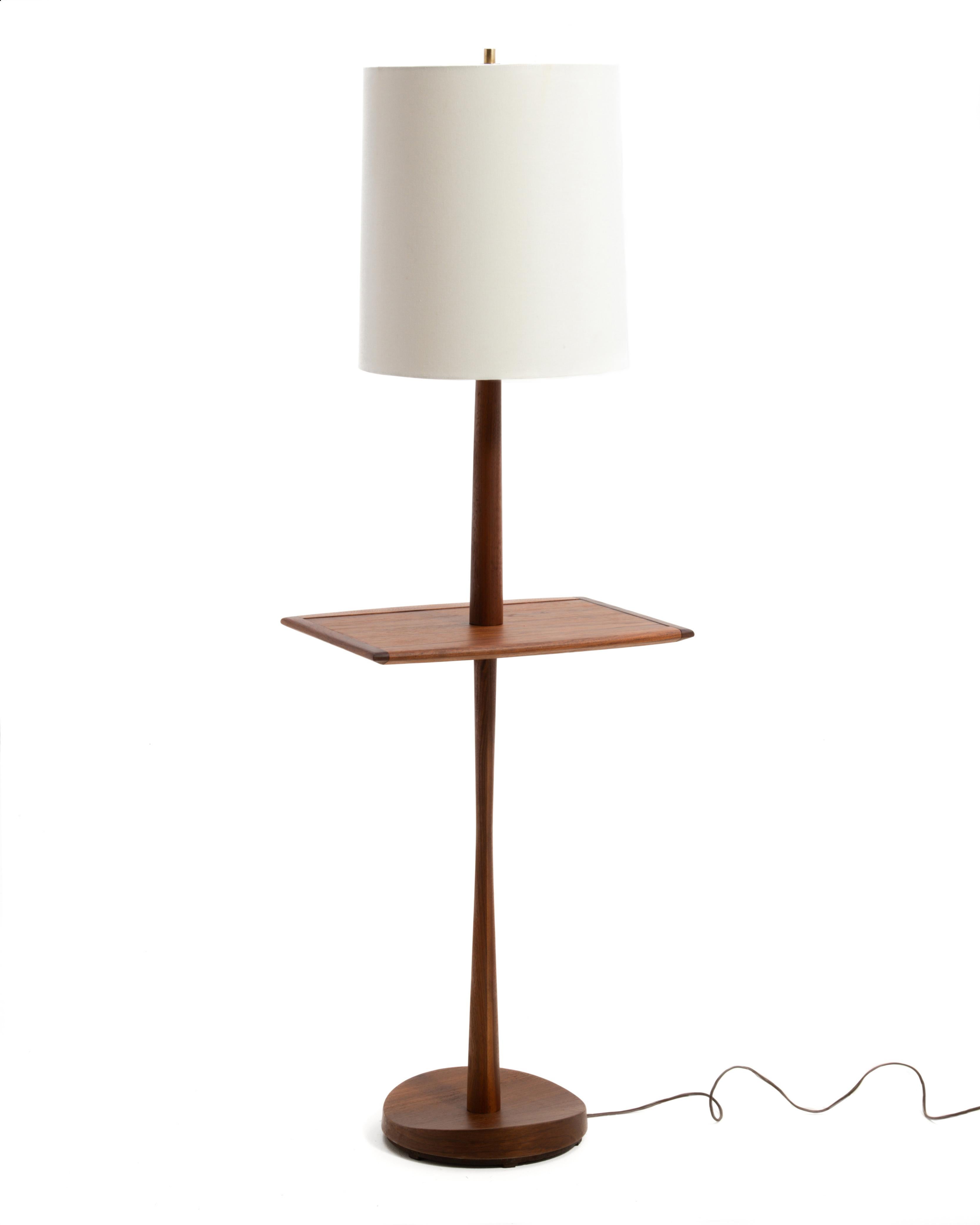 Mid-Century Modern Laurel Lamp Mfg Co Mid Century Teak Table Shelf Floor Lamp Unmarked For Sale