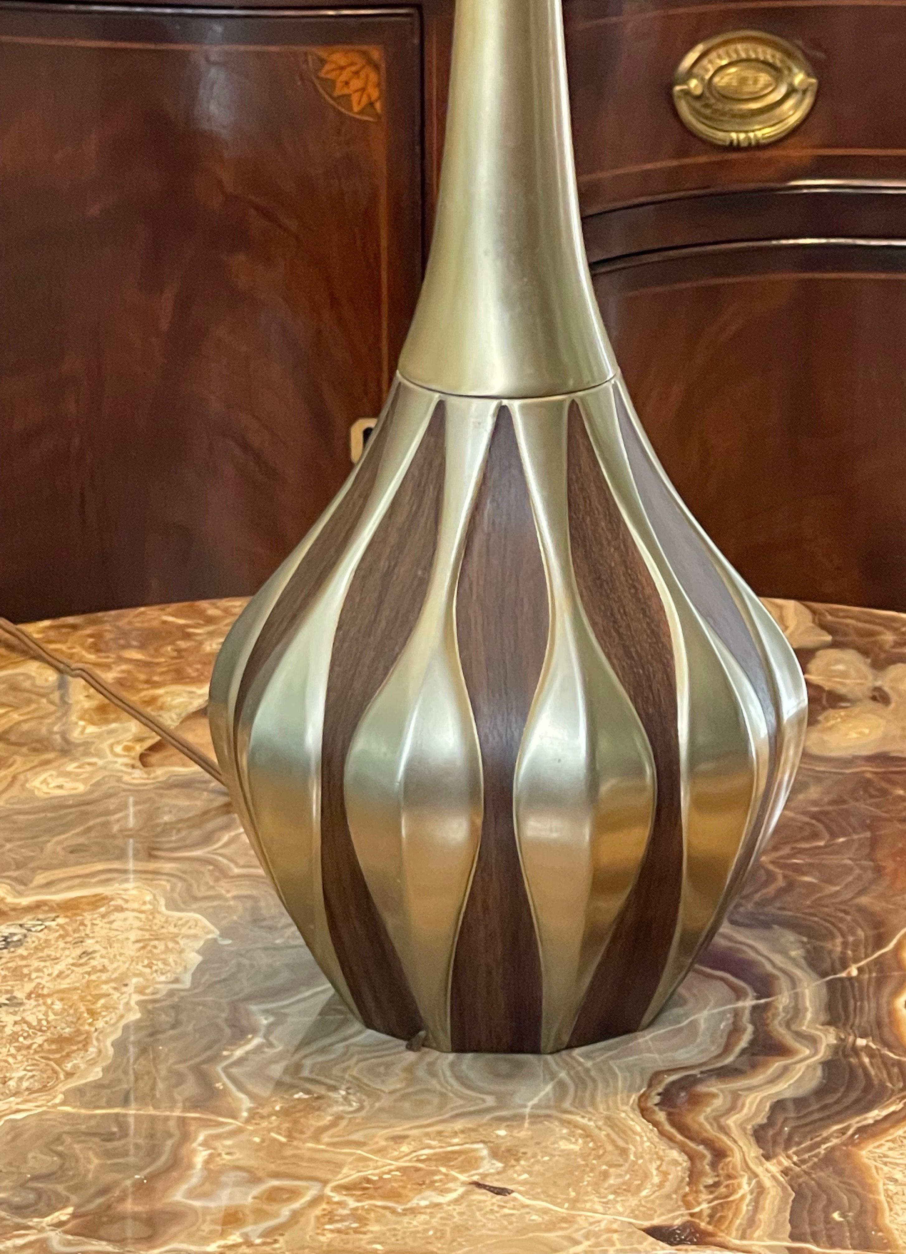 Mid-20th Century Laurel Lamp, Mid-Century Modern