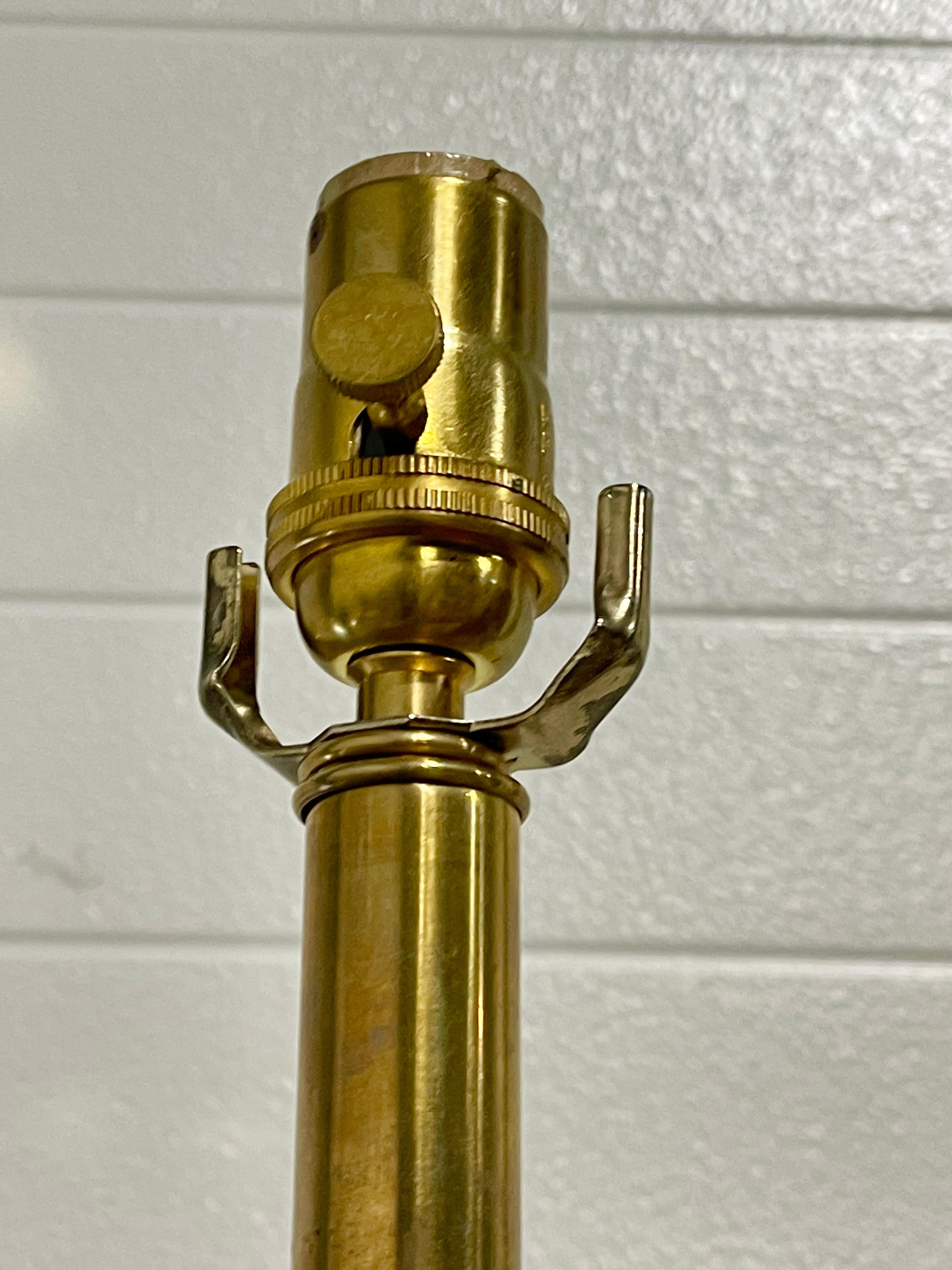 Lampe Laurel avec applique de style Fantoni en acier inoxydable et laiton en vente 3