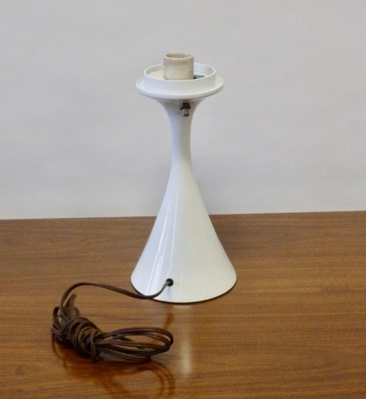 American Laurel Lamp with White Mushroom Globe