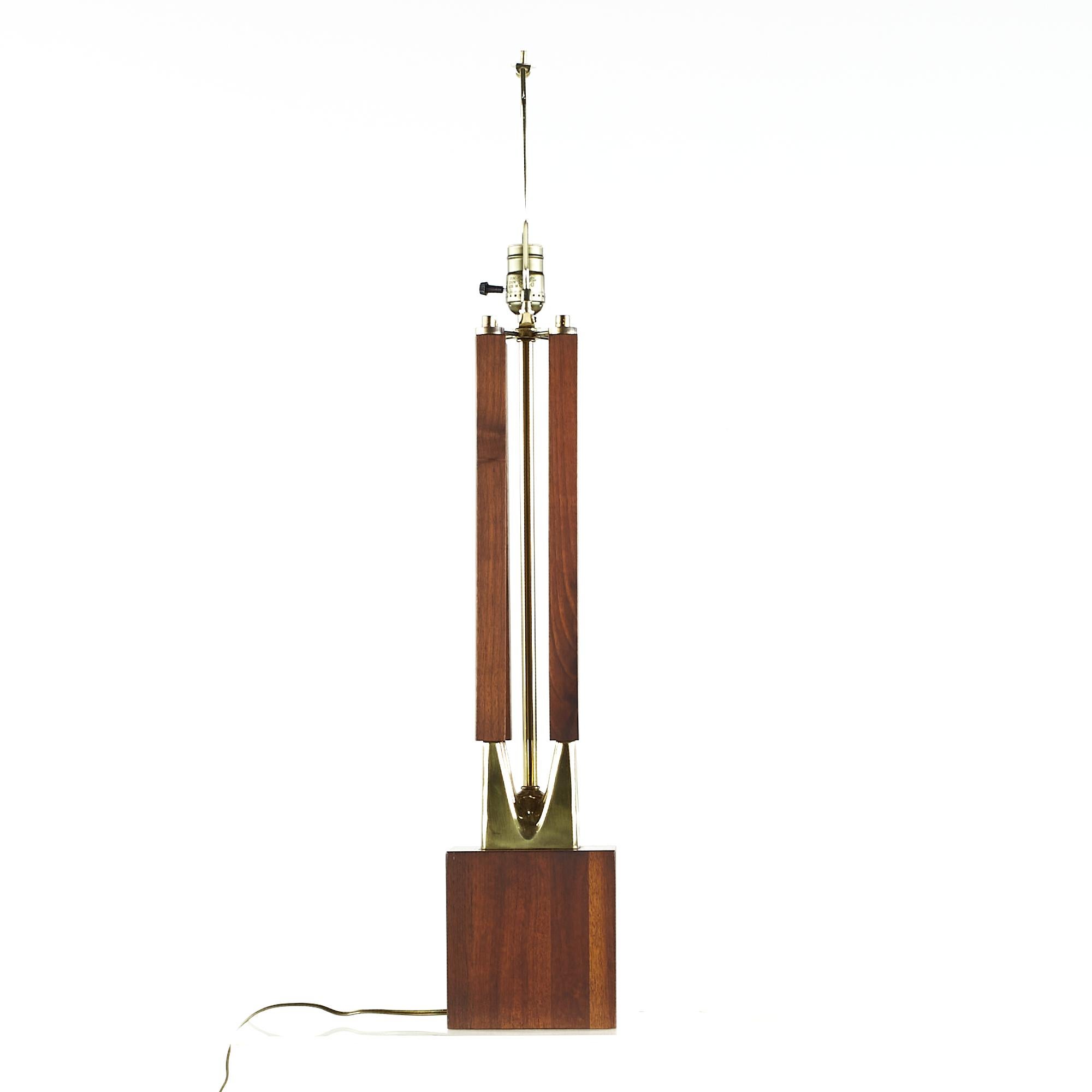 Laurel Midcentury Brass and Walnut Table Lamps, Pair For Sale 3