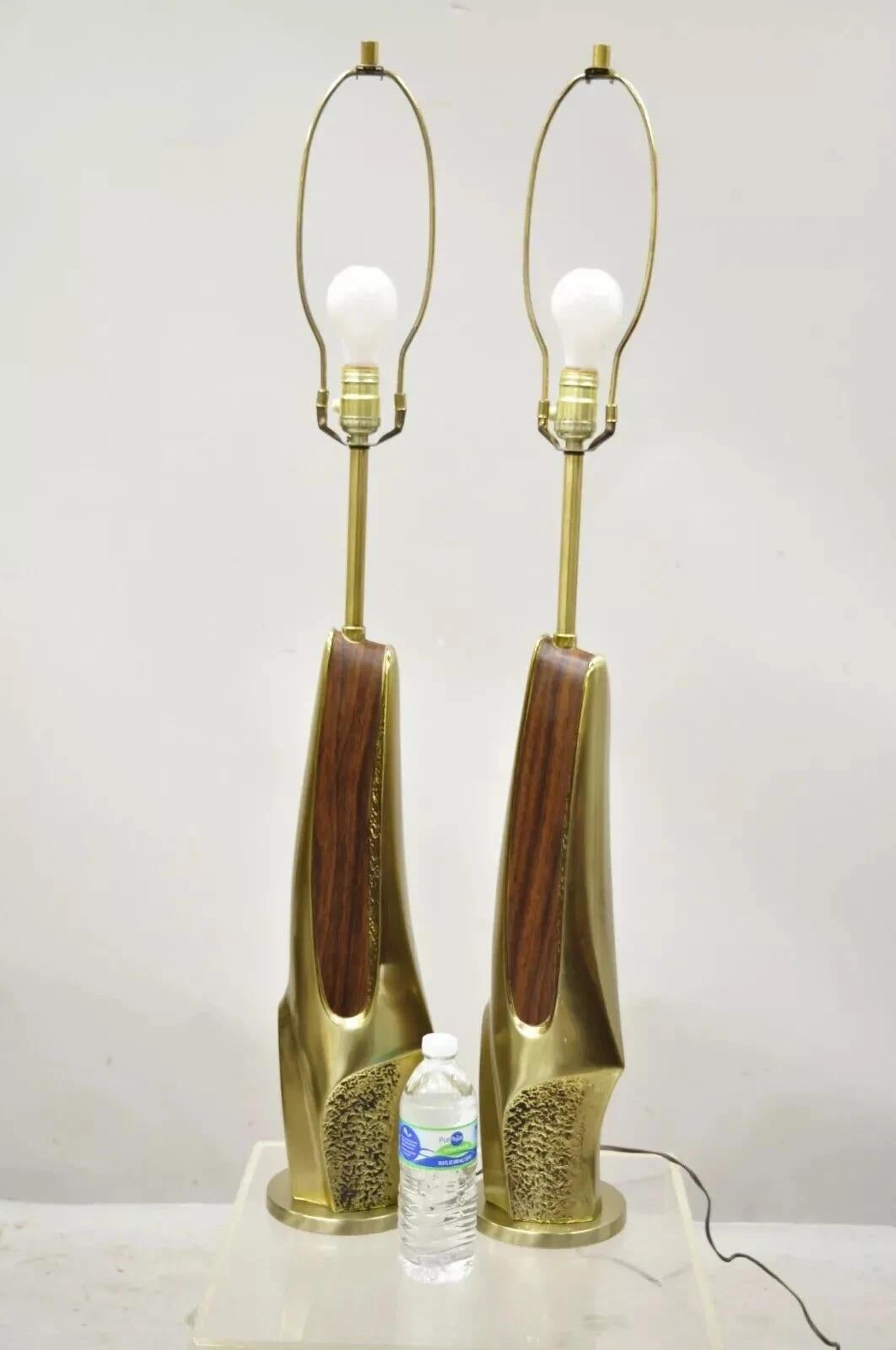 Laurel Mid Century Brutalist Modernist Messing skulpturale Tischlampen - ein Paar im Angebot 4