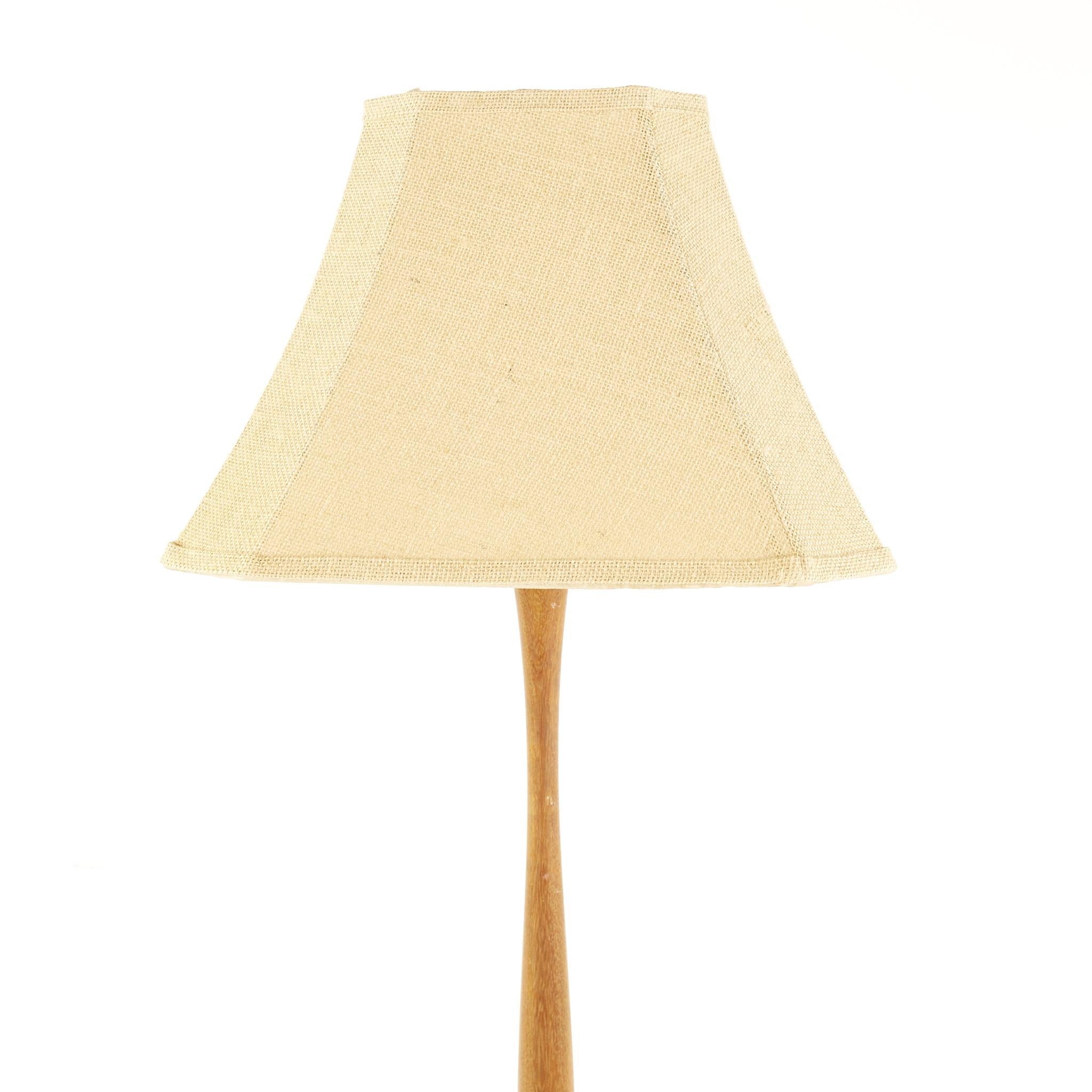 Laurel Mid Century Teak Floor Lamp In Good Condition For Sale In Countryside, IL