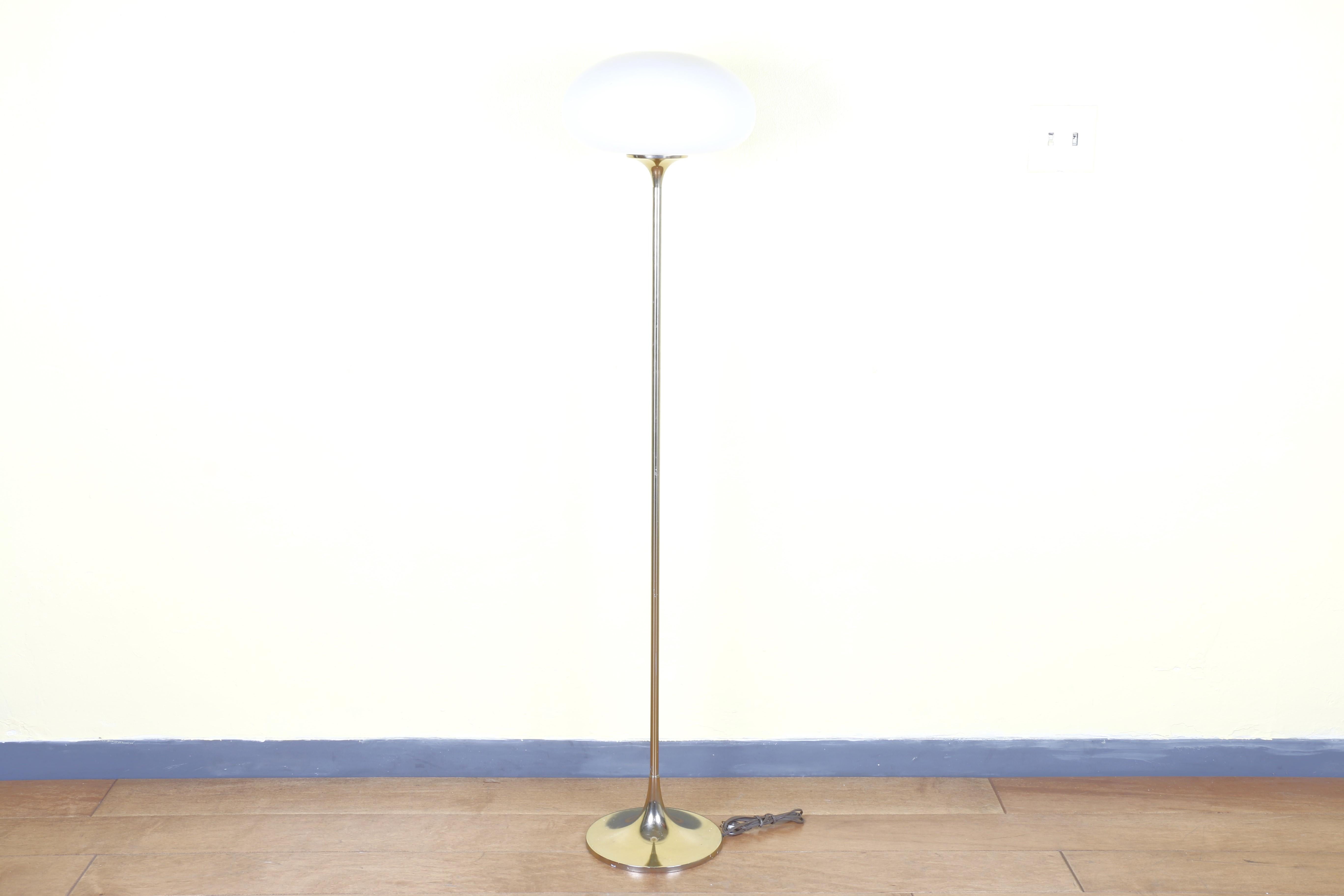 Mid-Century Modern Laurel Mushroom Floor Lamp For Sale