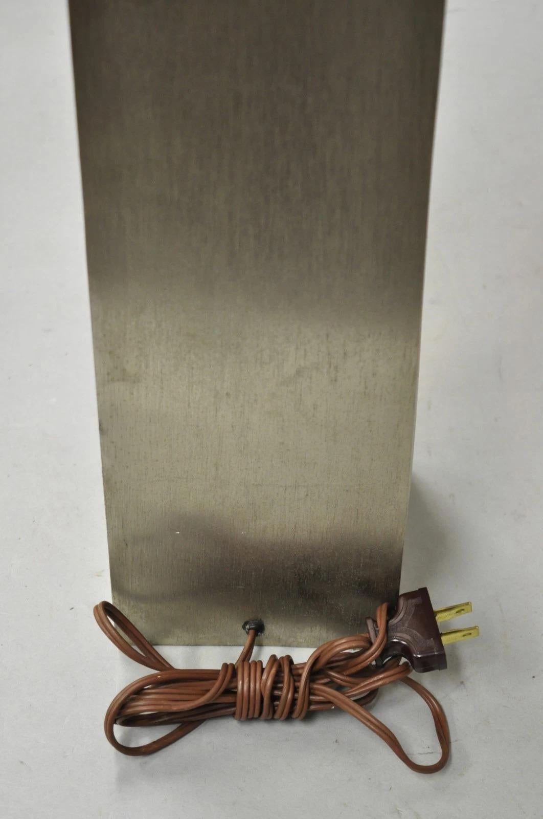 Laurel Pierre Cardin Style Brushed Aluminum Mid Century Modern Cubist Table Lamp For Sale 4