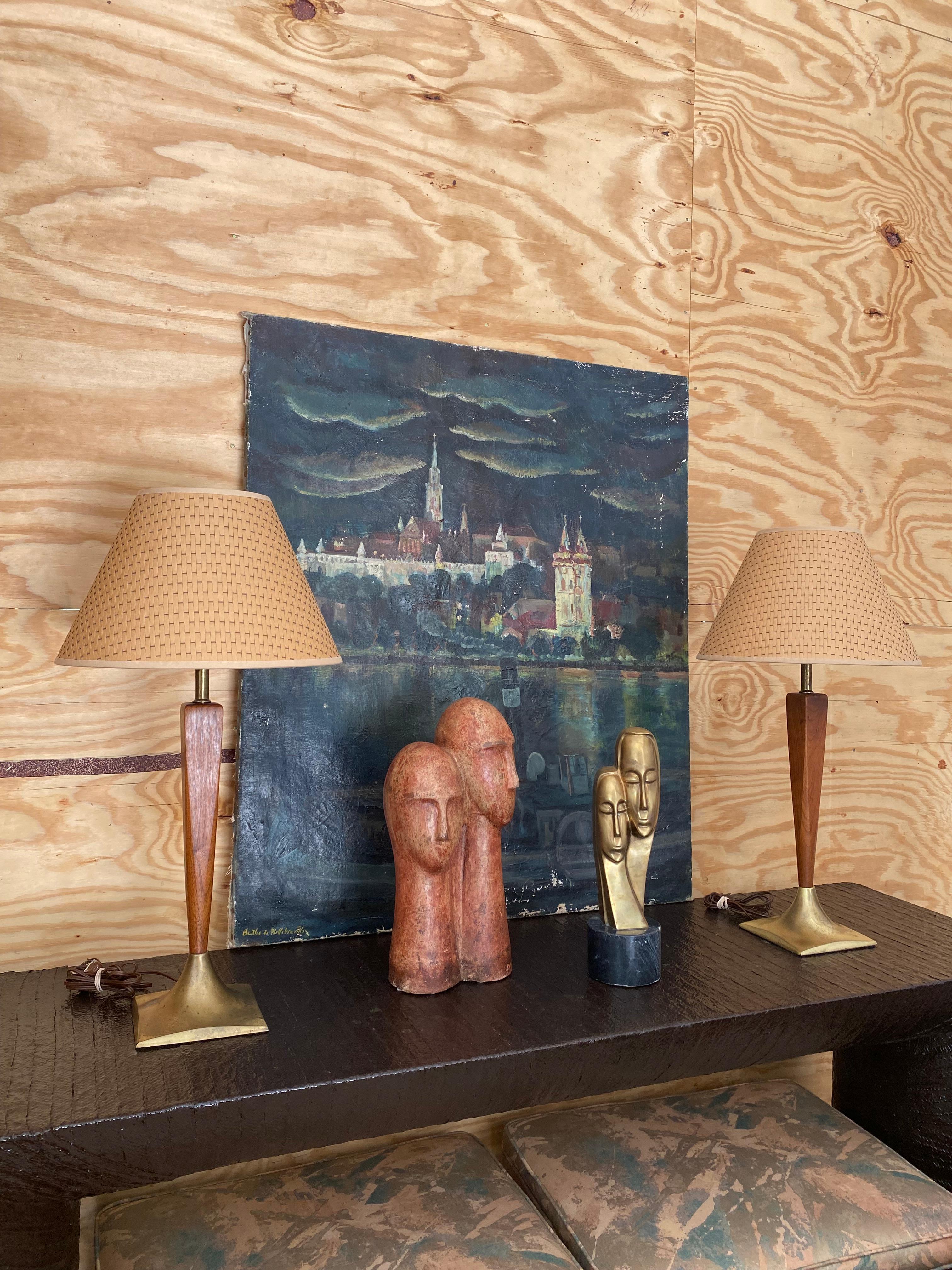 Laurel-Style Walnut + Brass Midcentury Modern Lamps, A Pair For Sale 6