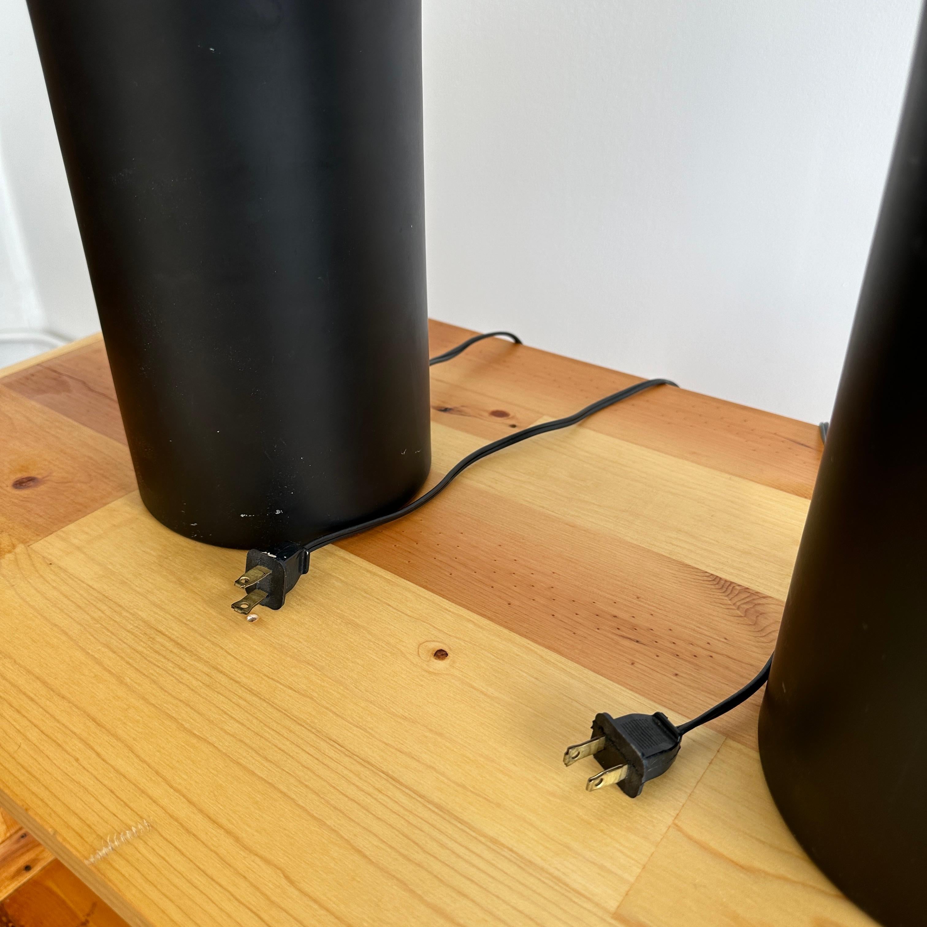 Métal Paire de lampes de table Laurel en vente